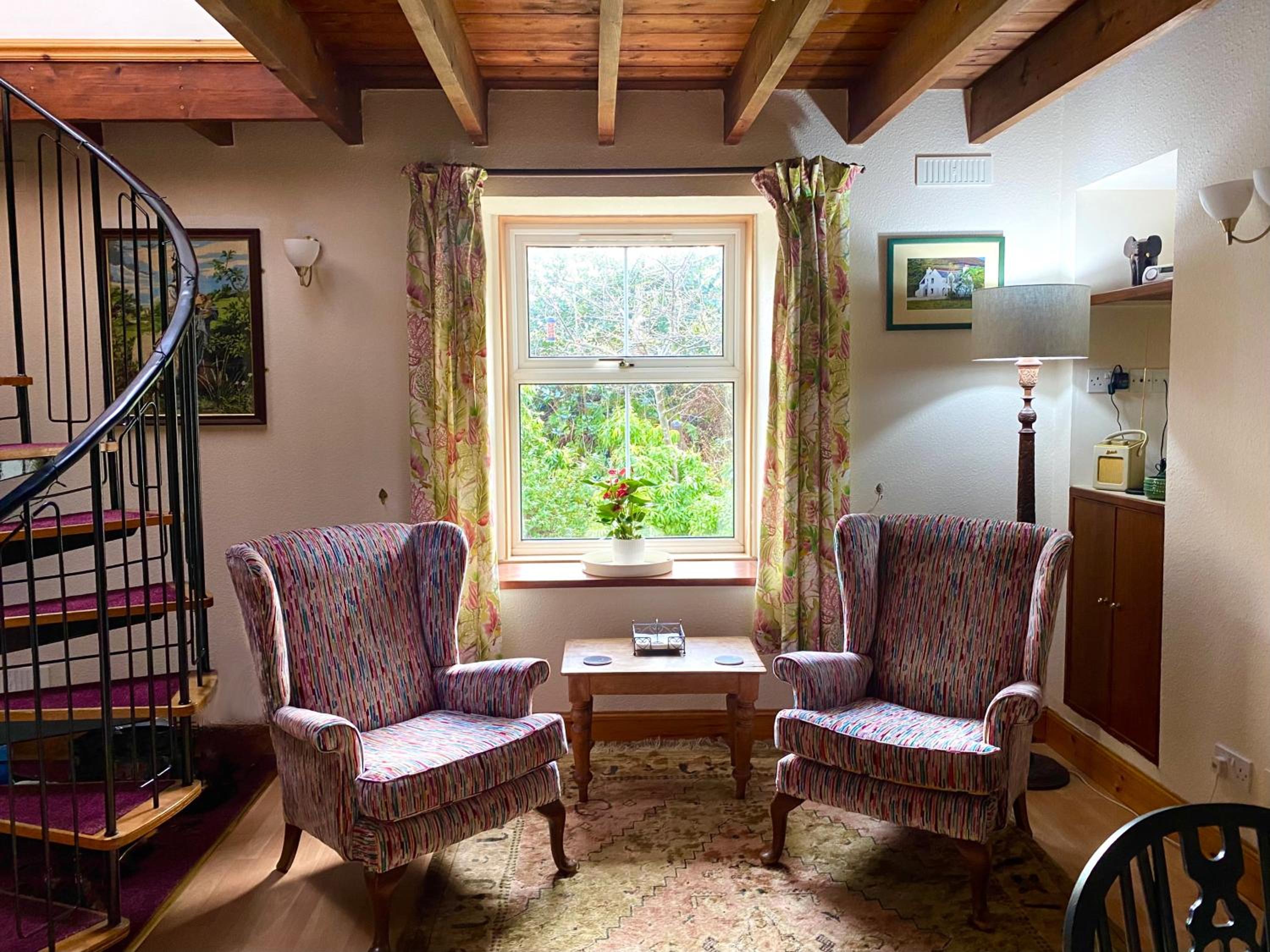 Three-Bedroom House photo 2