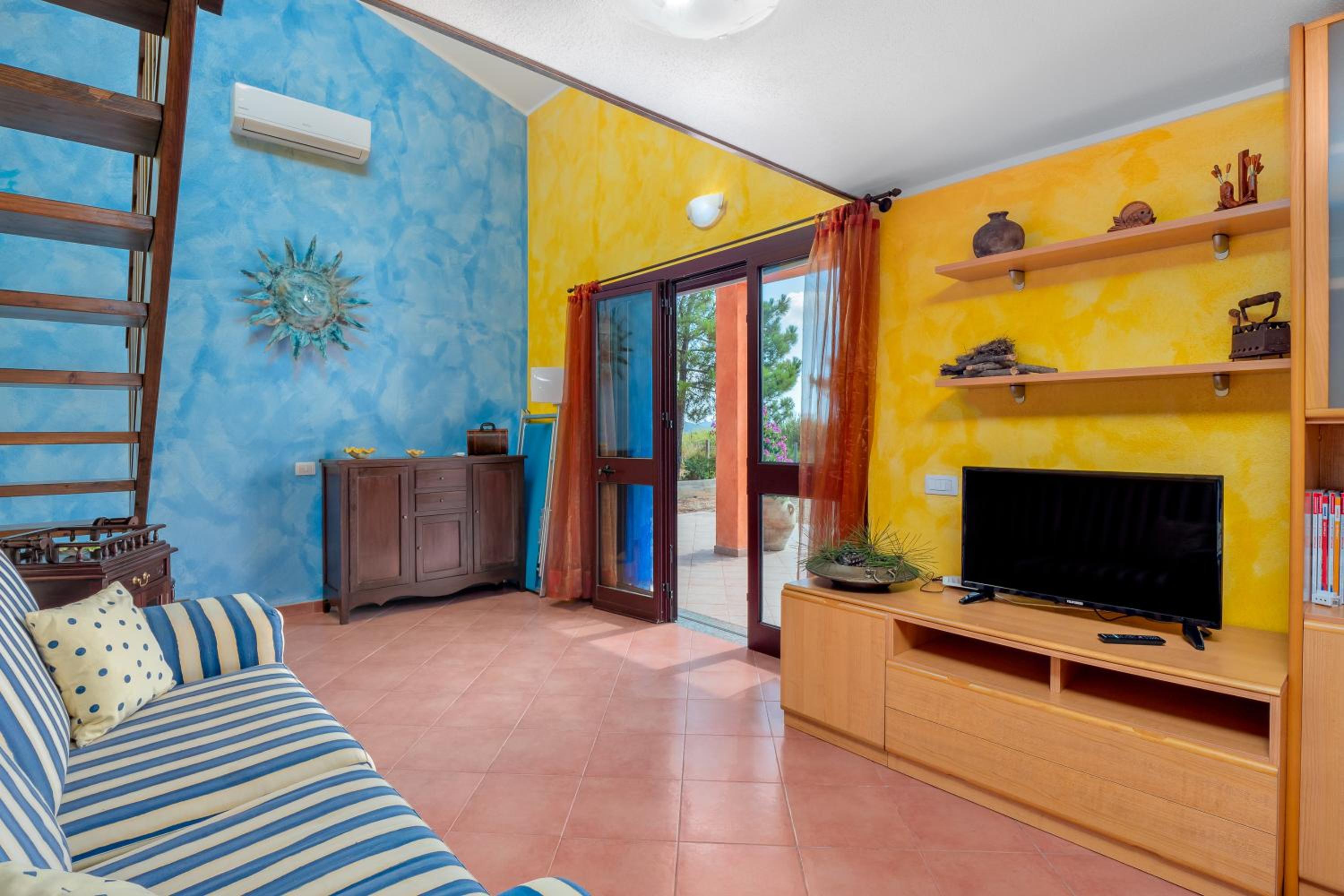 Two-Bedroom House photo 3