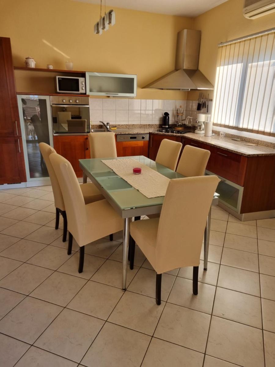 Three-Bedroom Apartment with Balcony