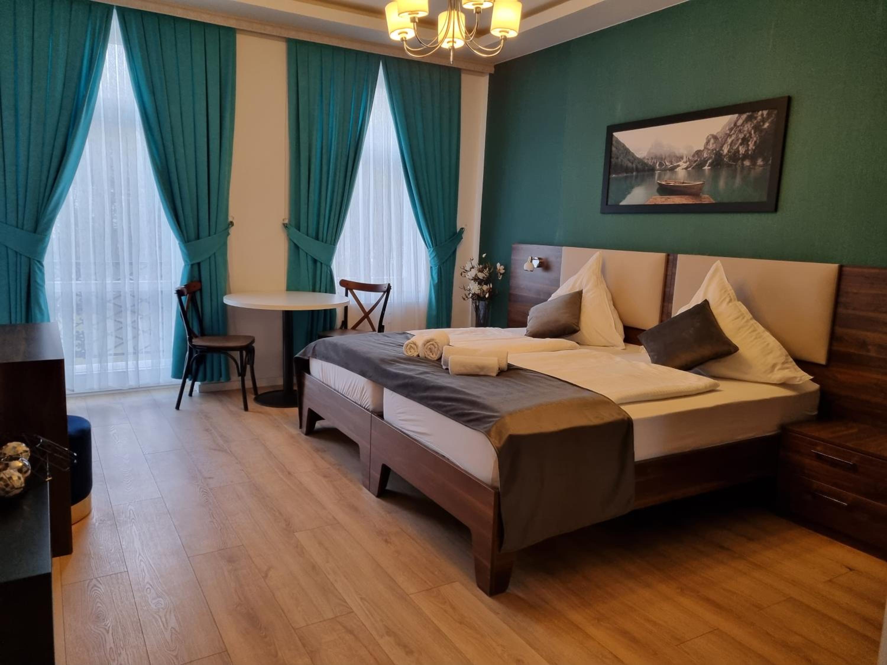 Deluxe Double Room with Balcony photo 1