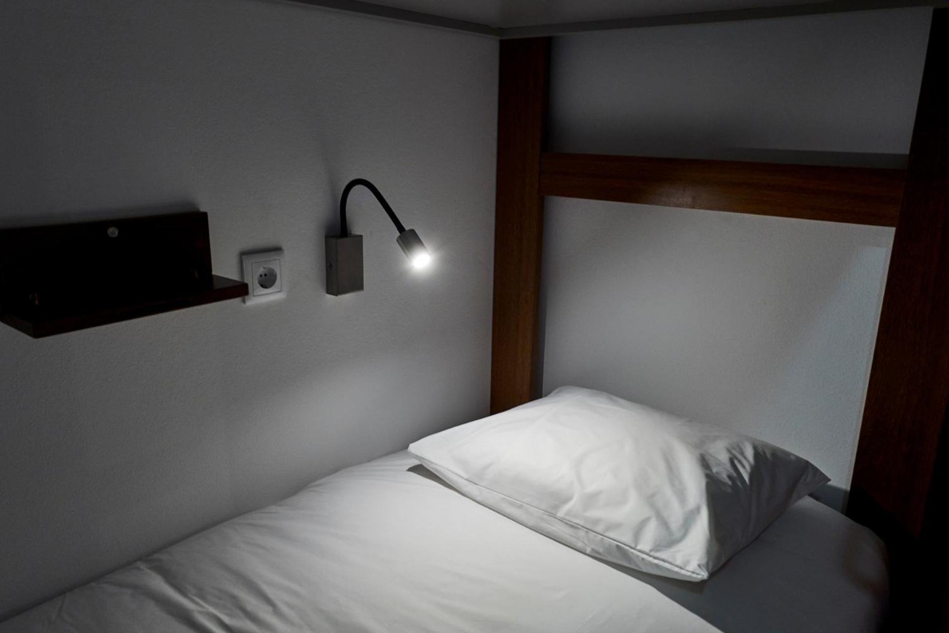 Bed in 4-Bed Dormitory Room photo 1