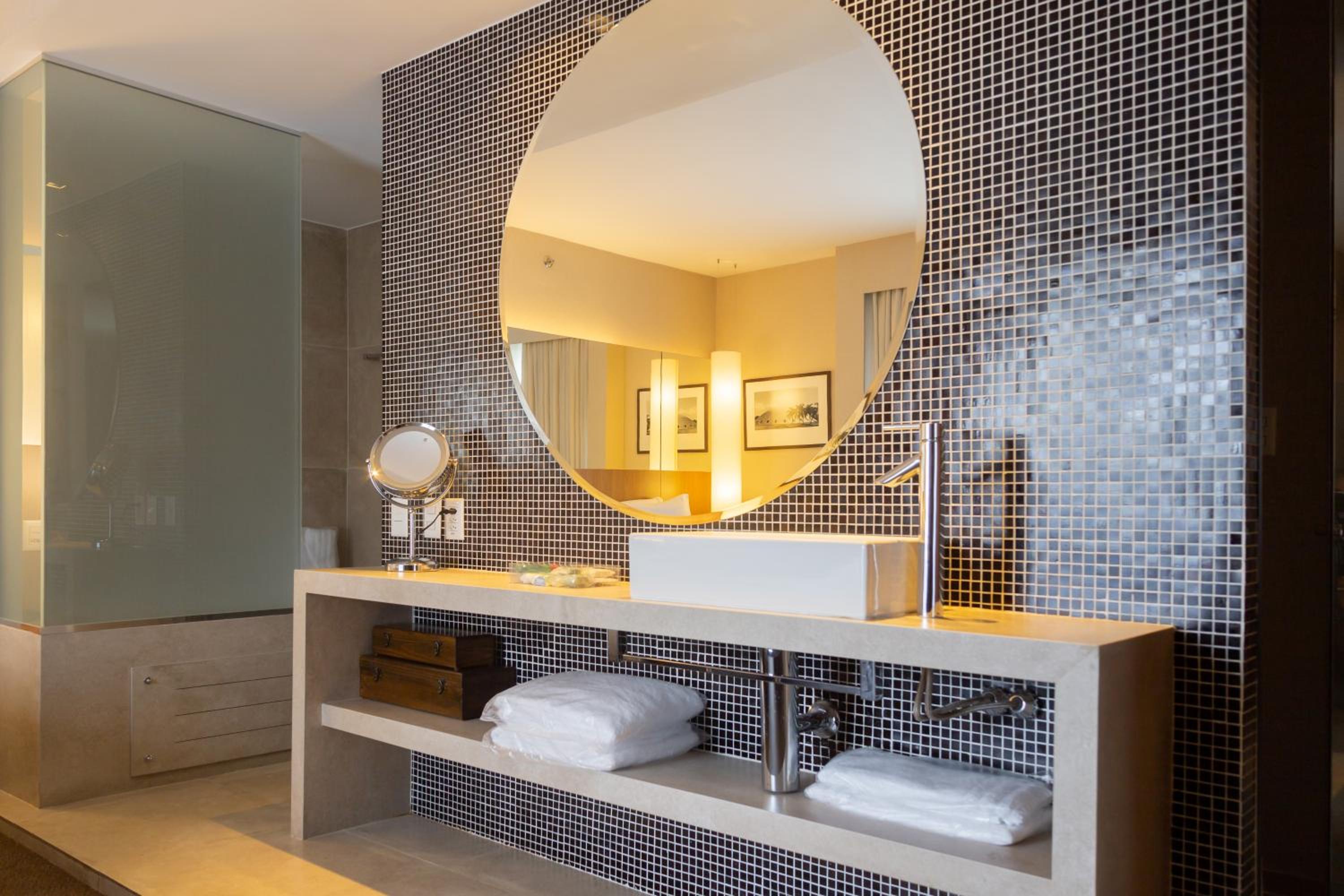 Suite with Spa Bath