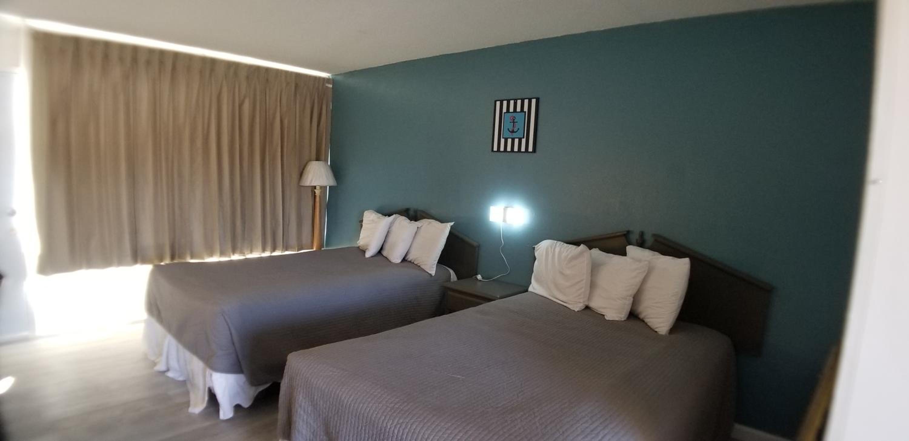 Double Room with Sea View - Photo 21