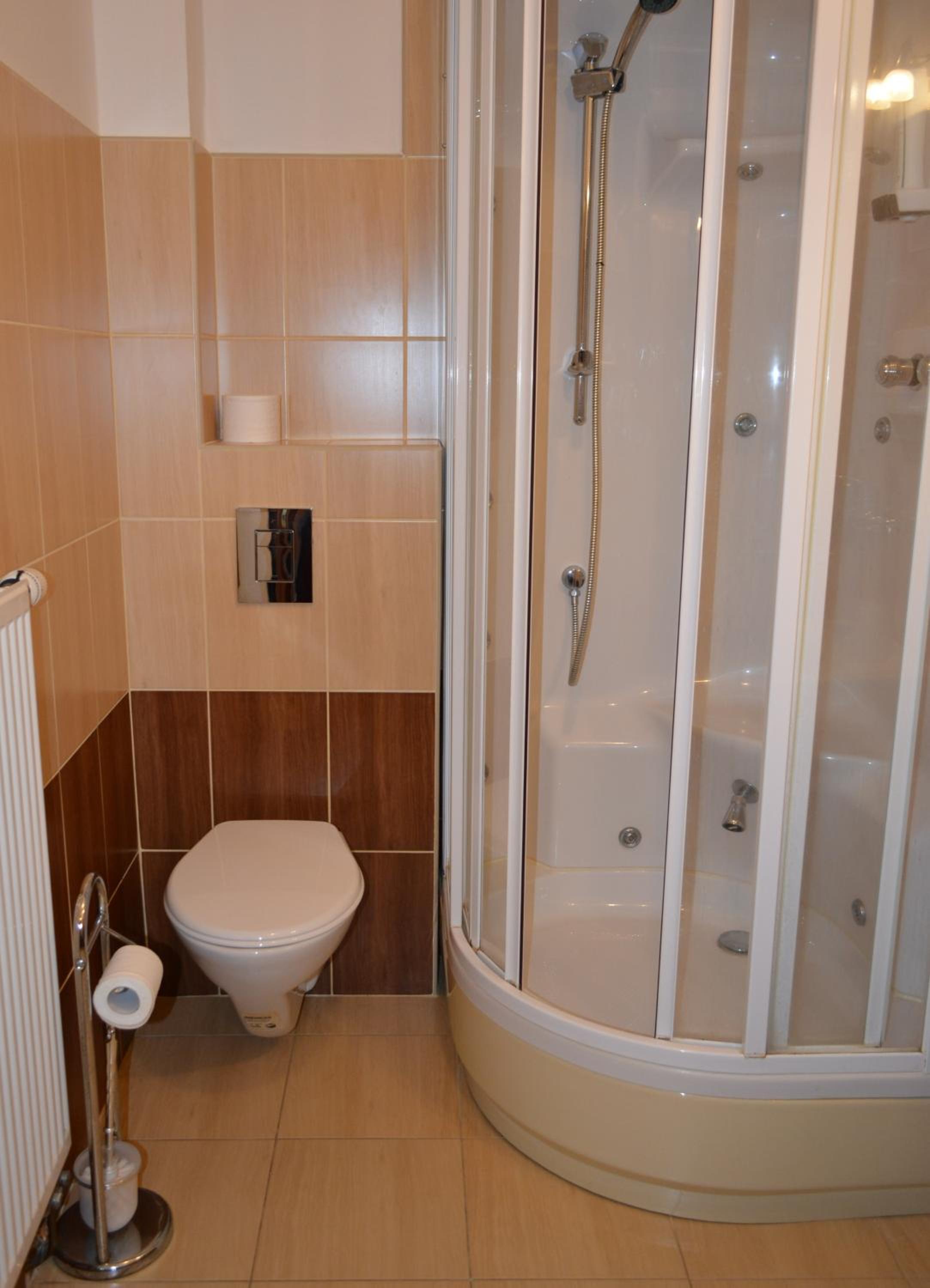Double Room - Photo 19