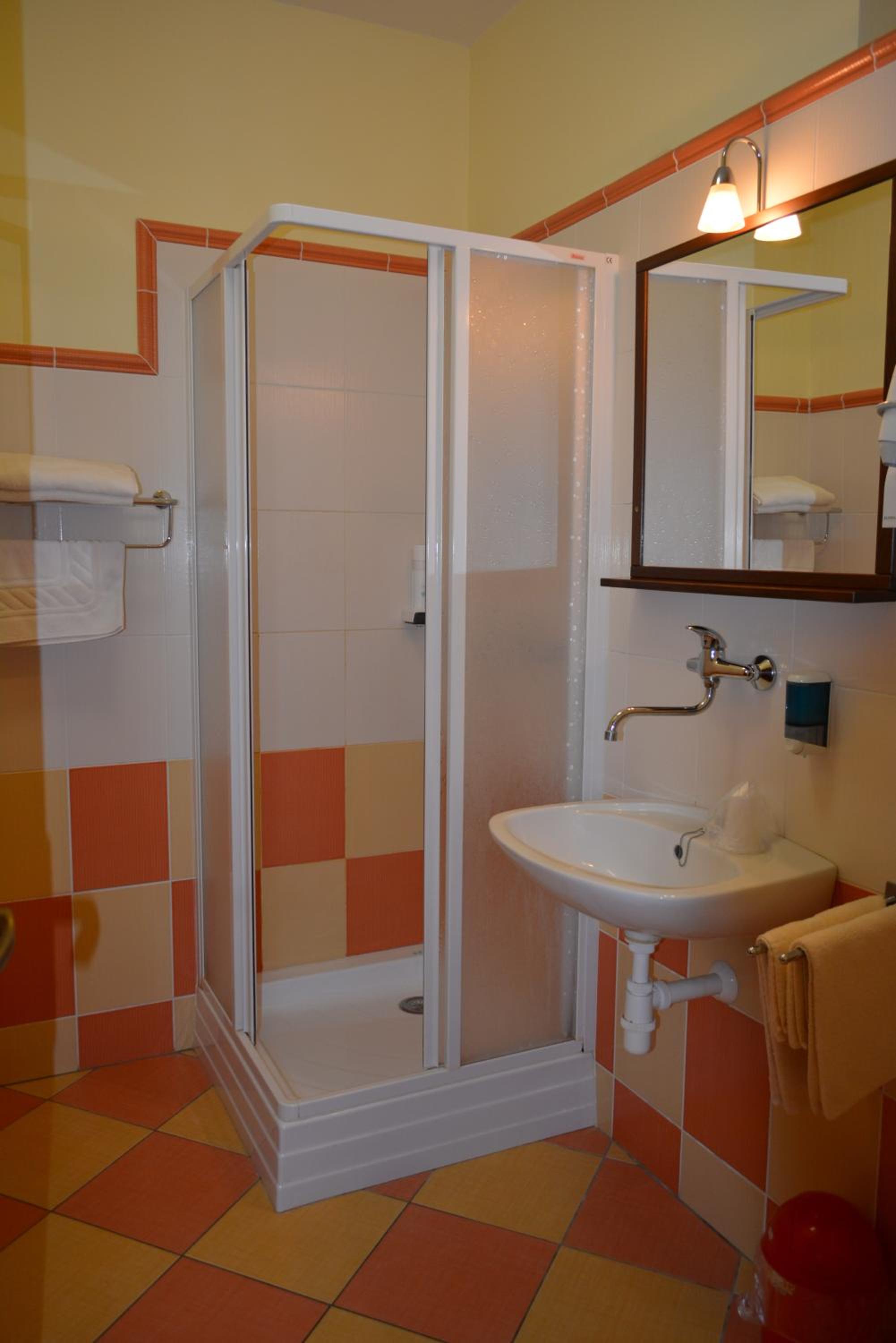 Double Room - Photo 21