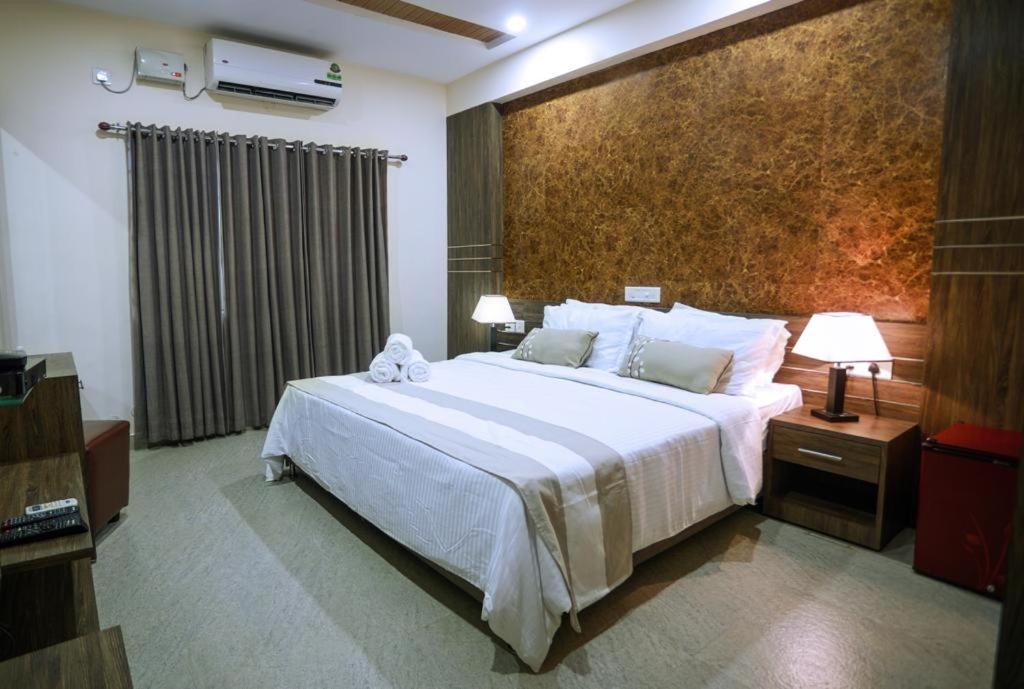 Deluxe Double Room photo 2