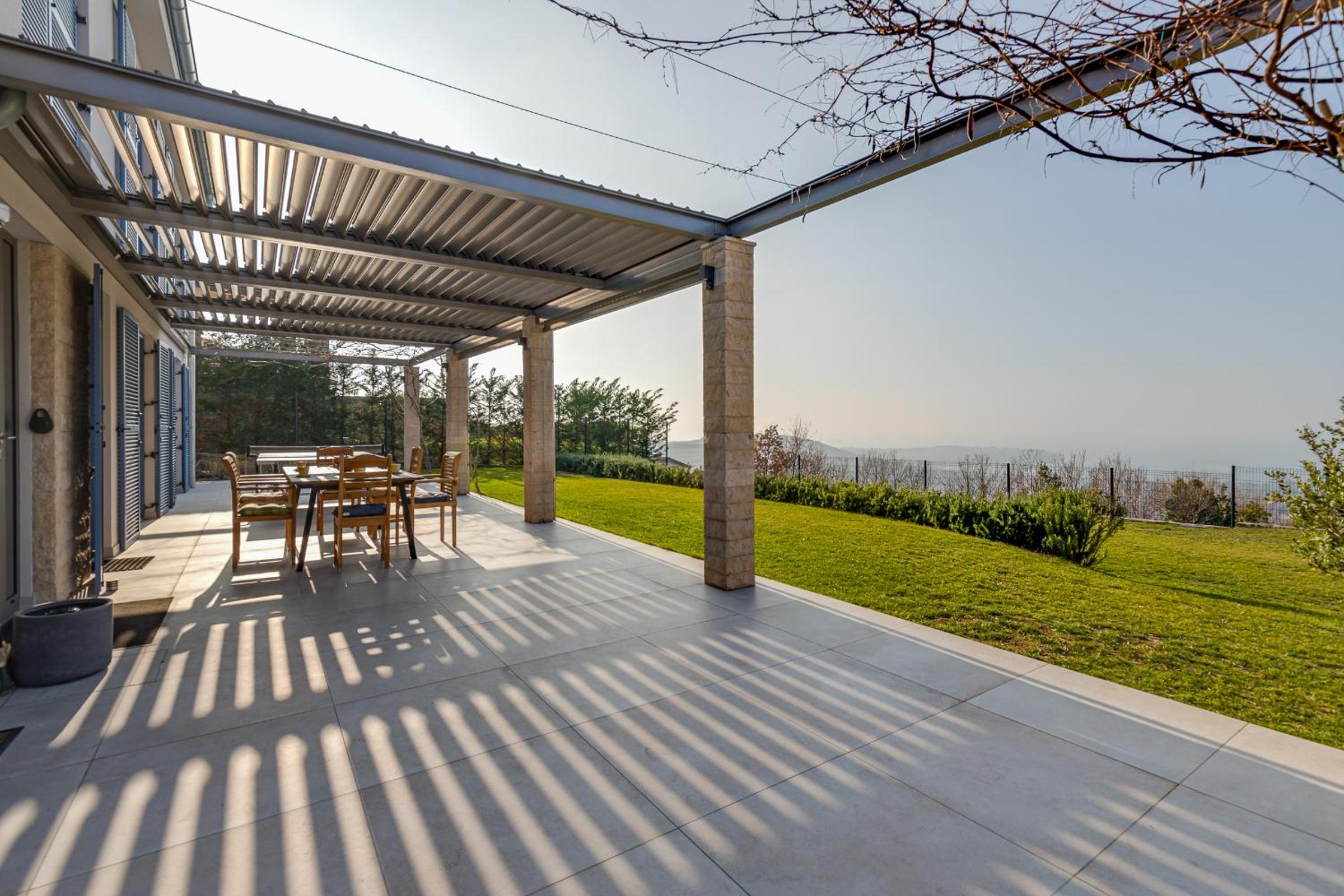 Villa with Sea View photo 2