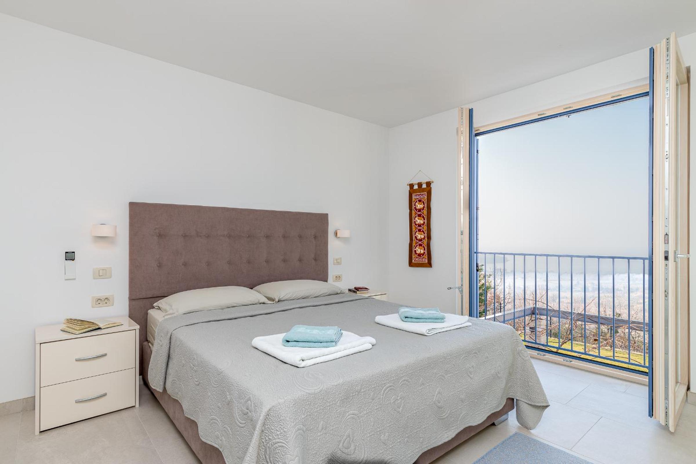 Villa with Sea View photo 1
