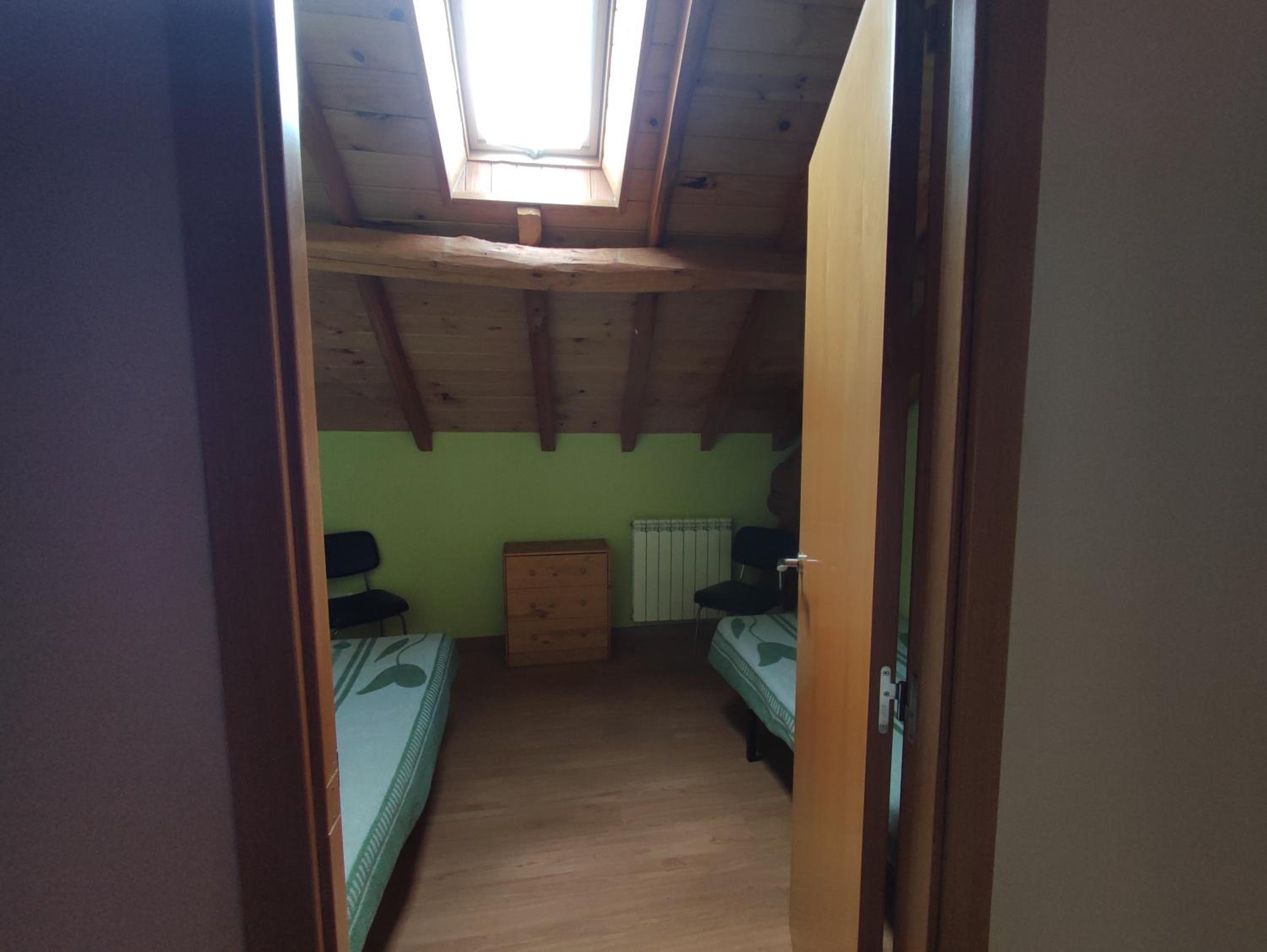 Single Bed in Mixed Dormitory Room photo 2