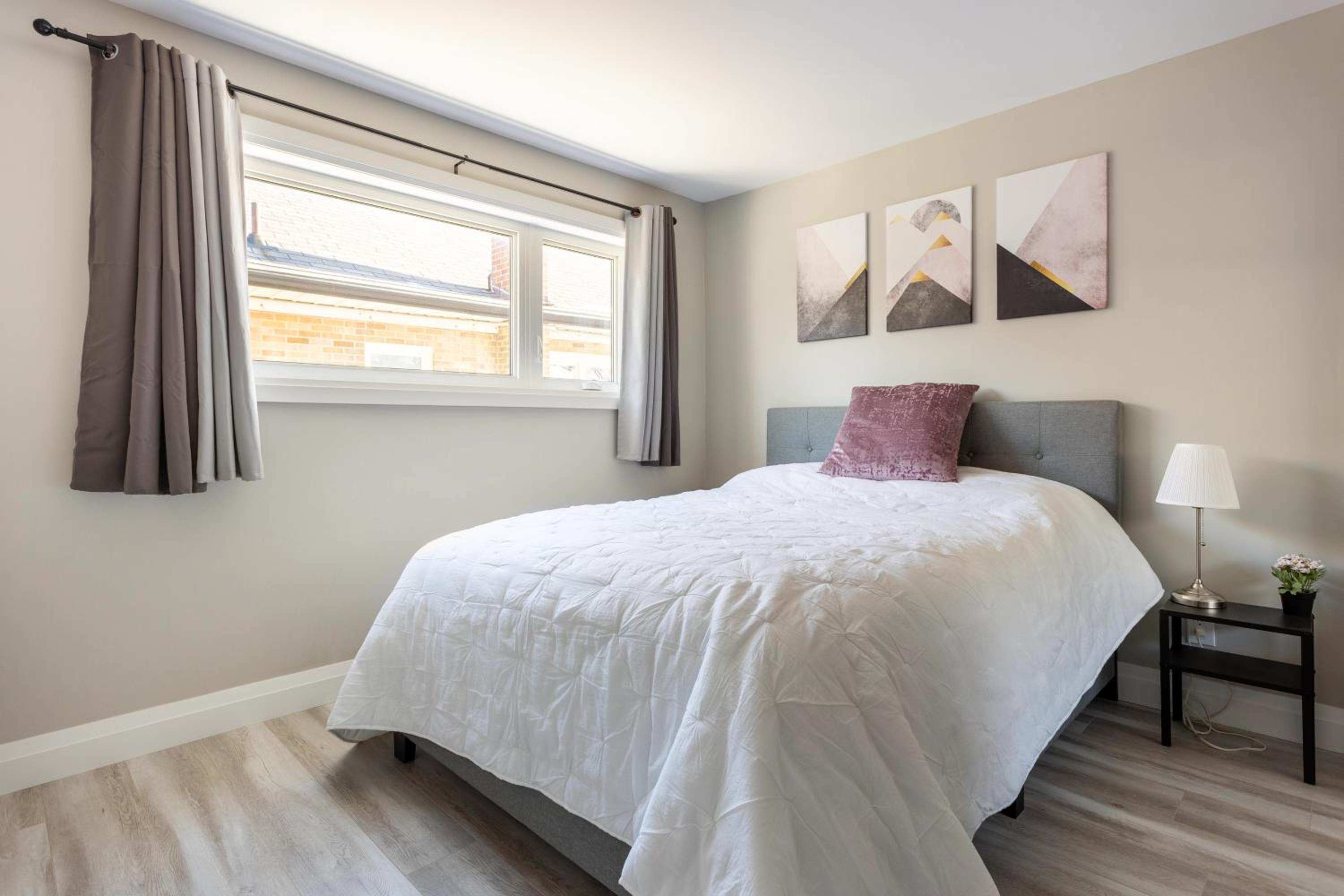 Two-Bedroom Apartment - Photo 7