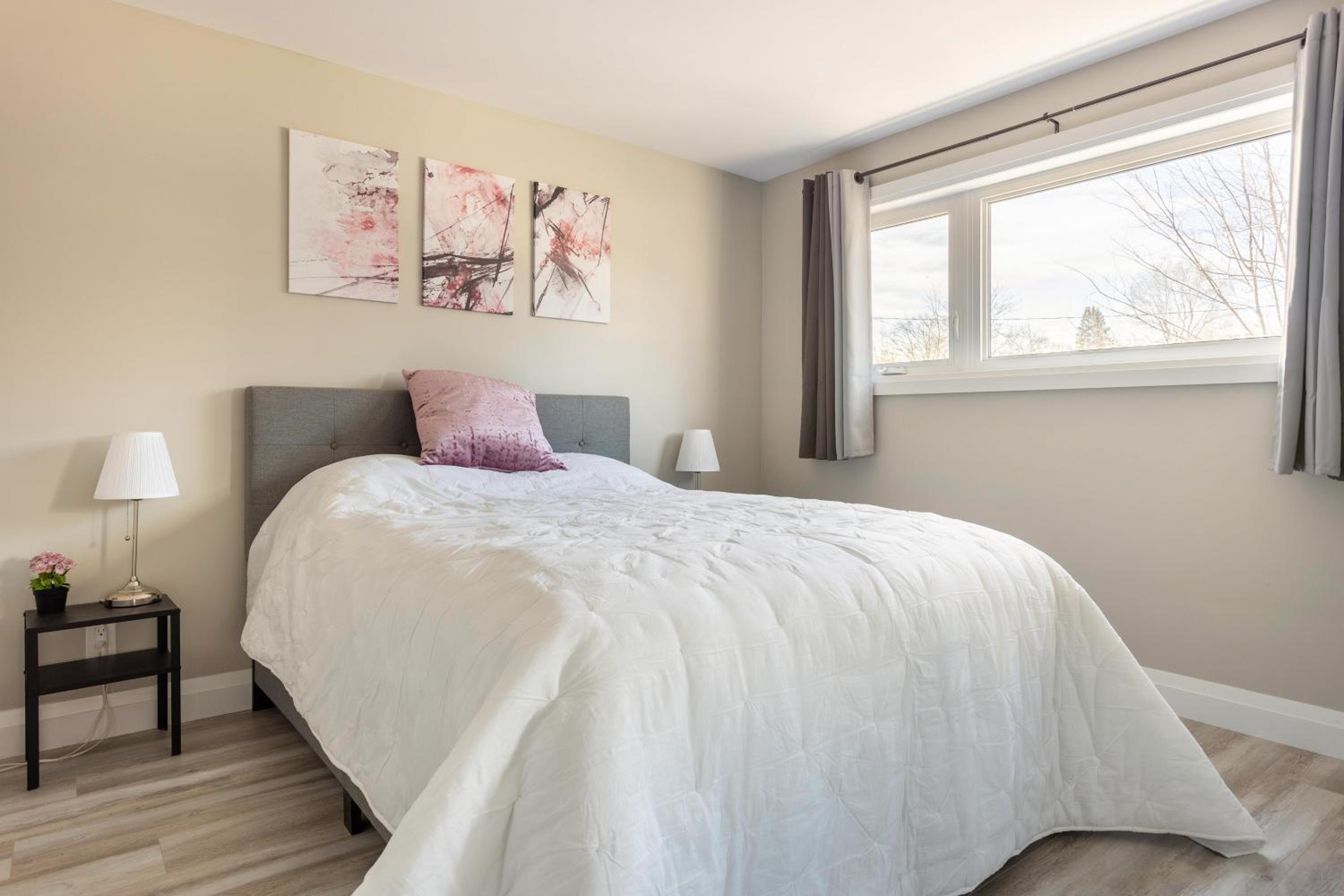 Two-Bedroom Apartment - Photo 9