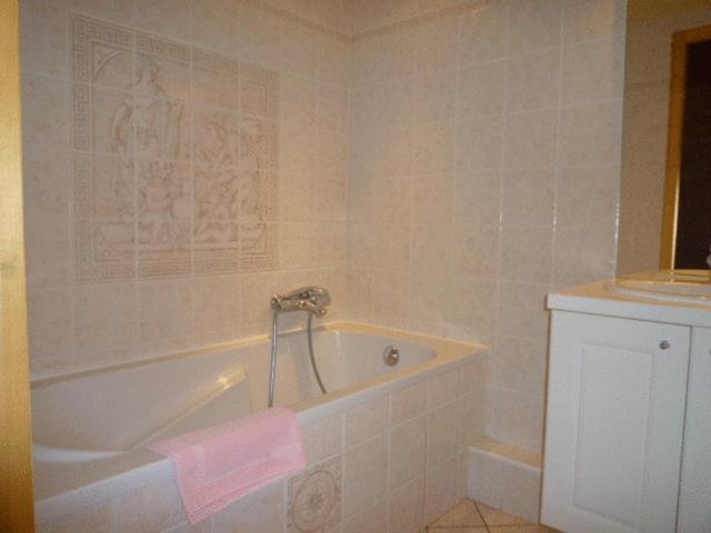 Family Room photo 2