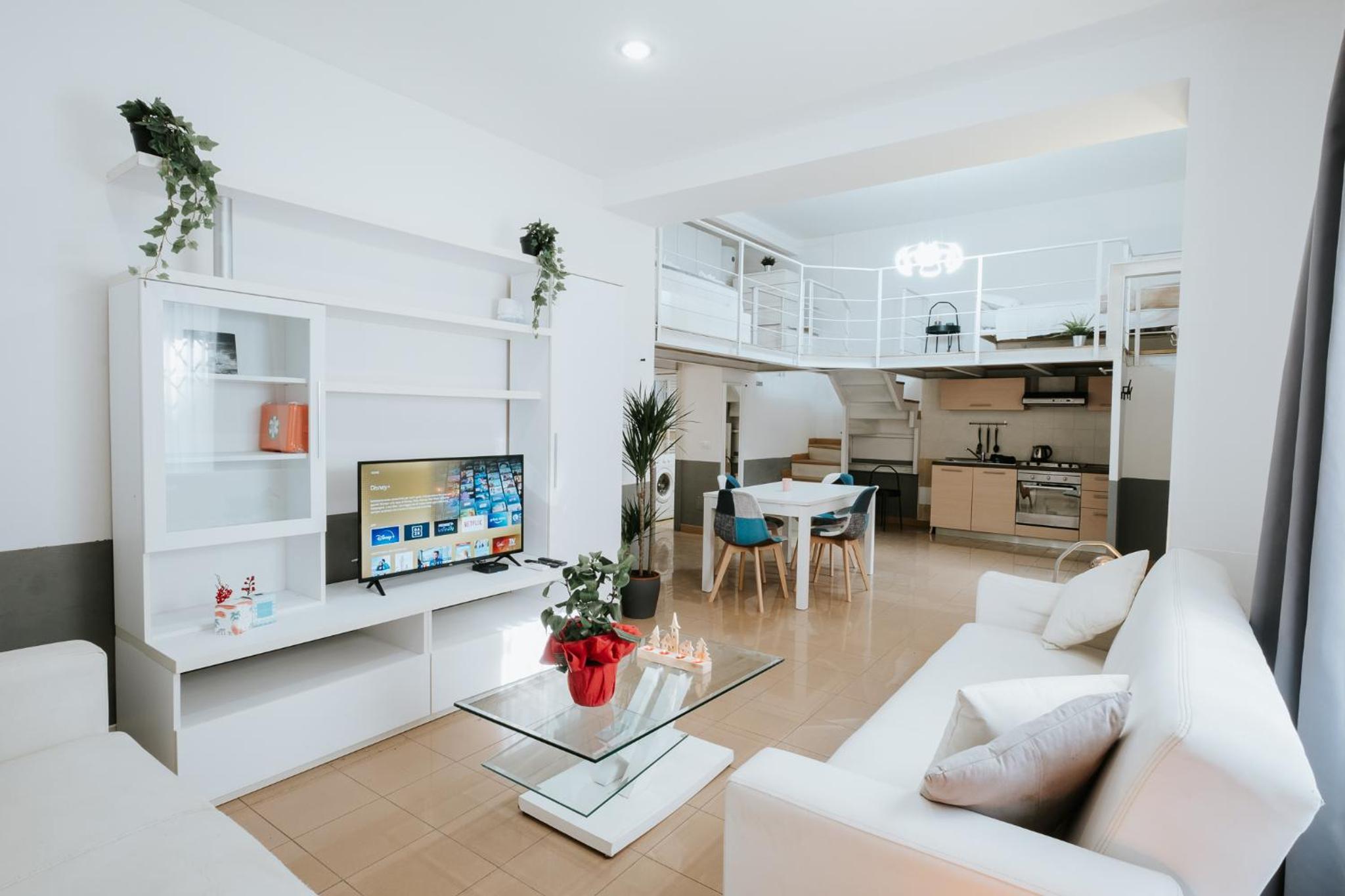 One-Bedroom Apartment photo 3