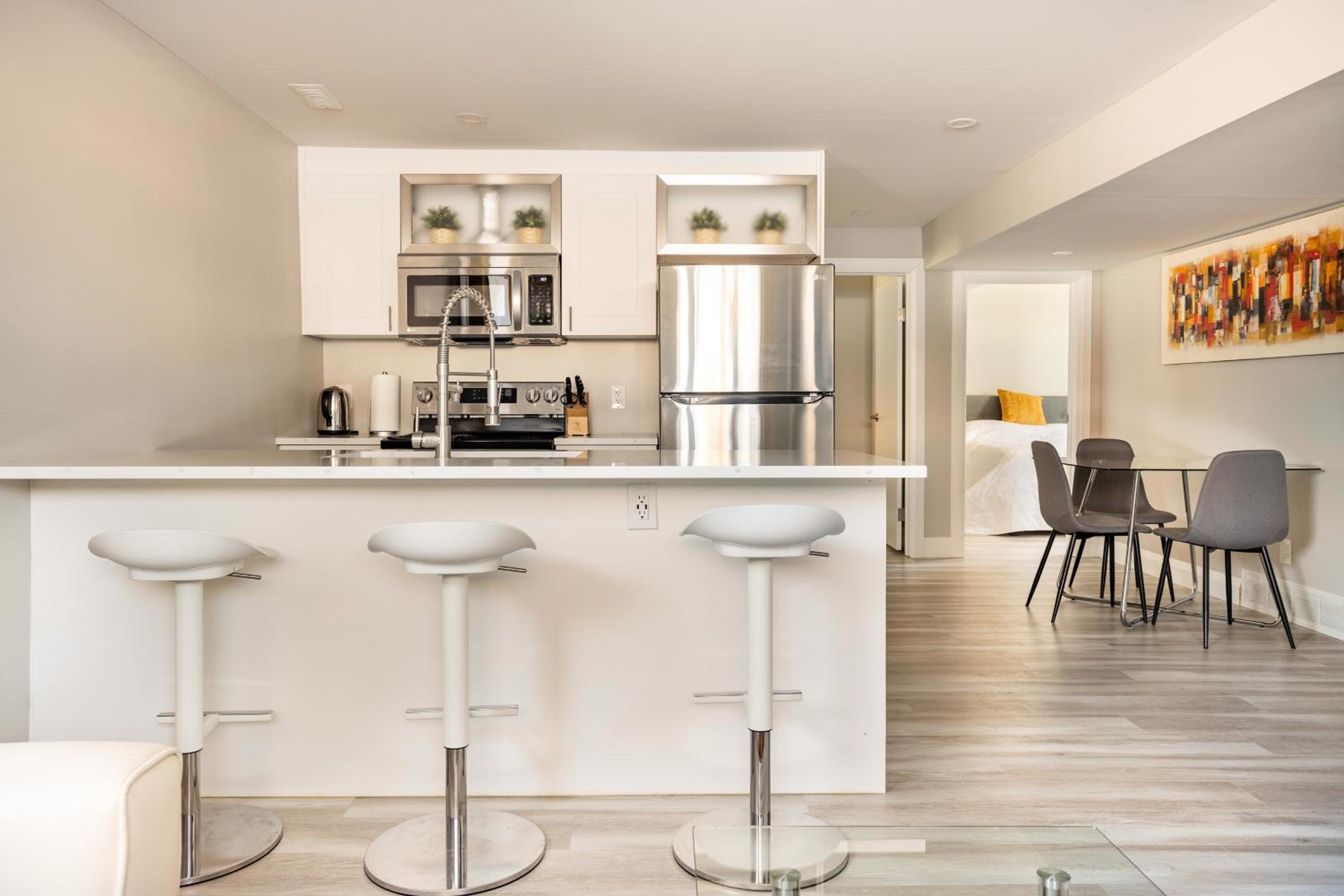 Two-Bedroom Apartment - Photo 9