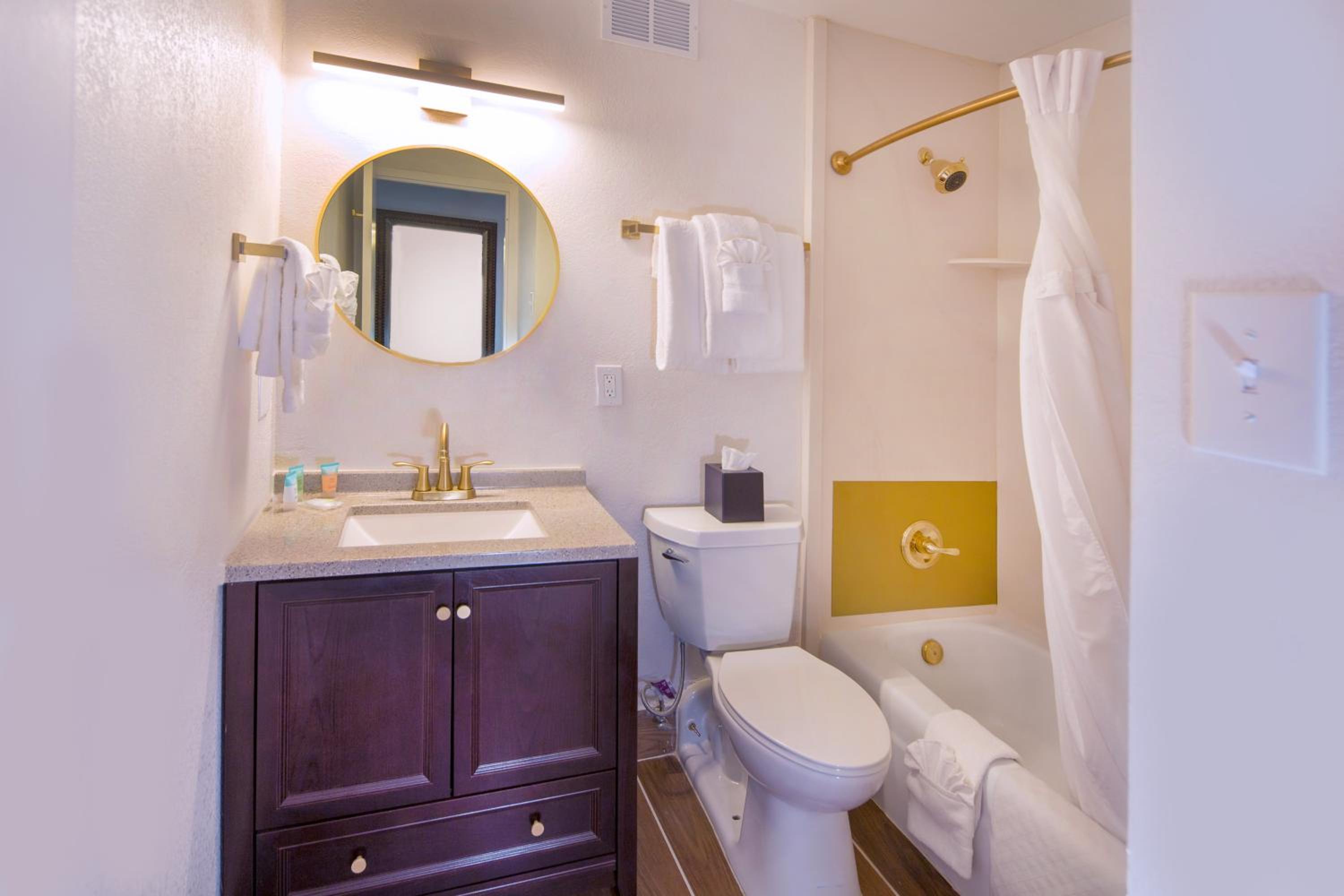 Double Room with Two Double Beds - Photo 4