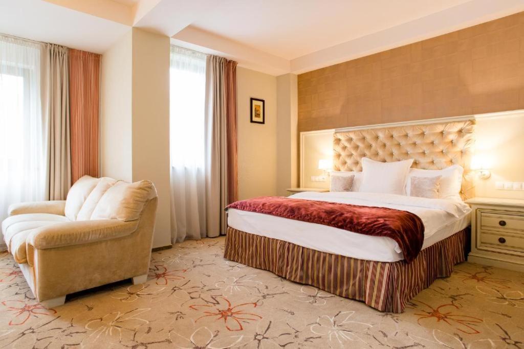 Deluxe Double Room 4* with breakfast & SPA access photo 2