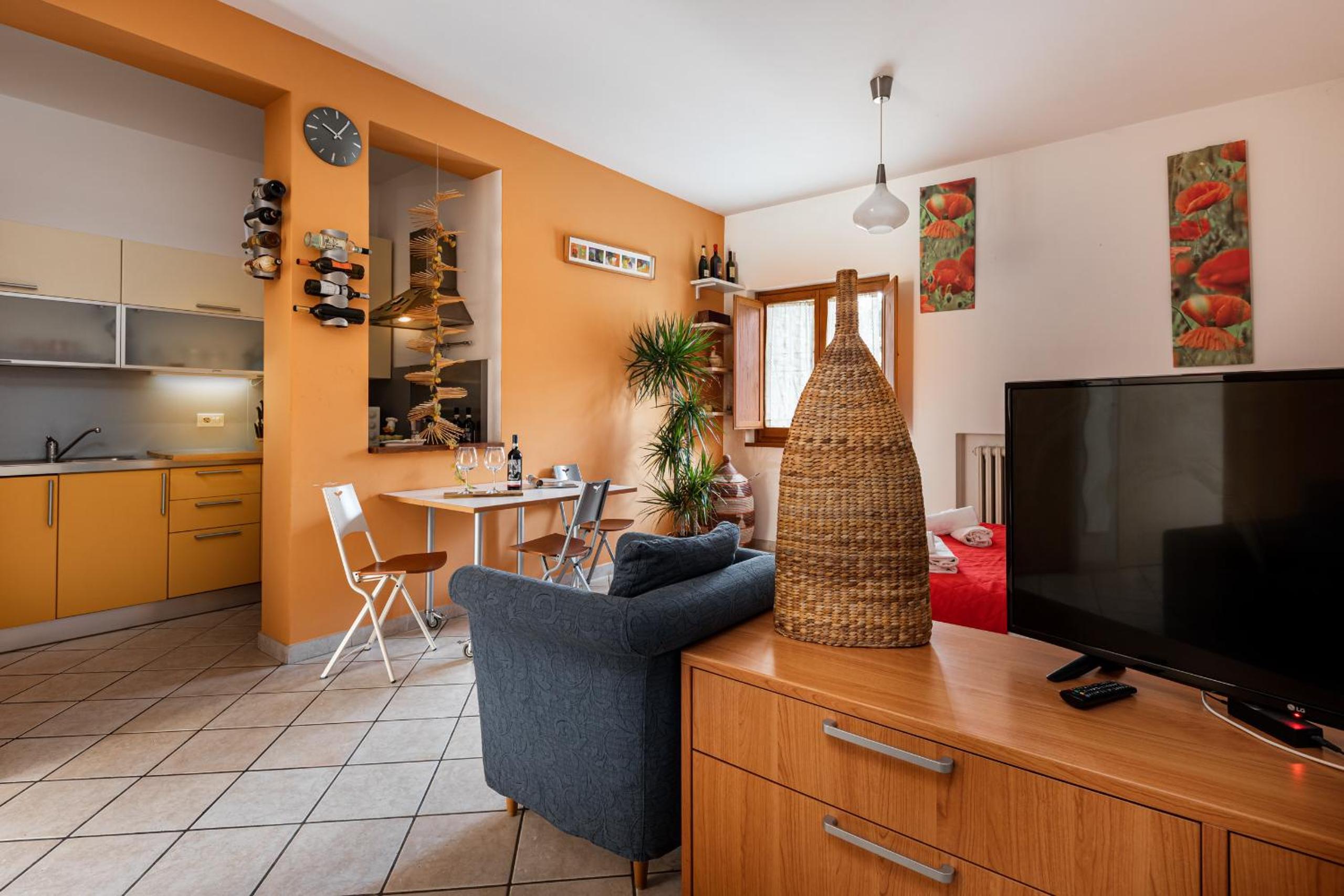 One-Bedroom House photo 1