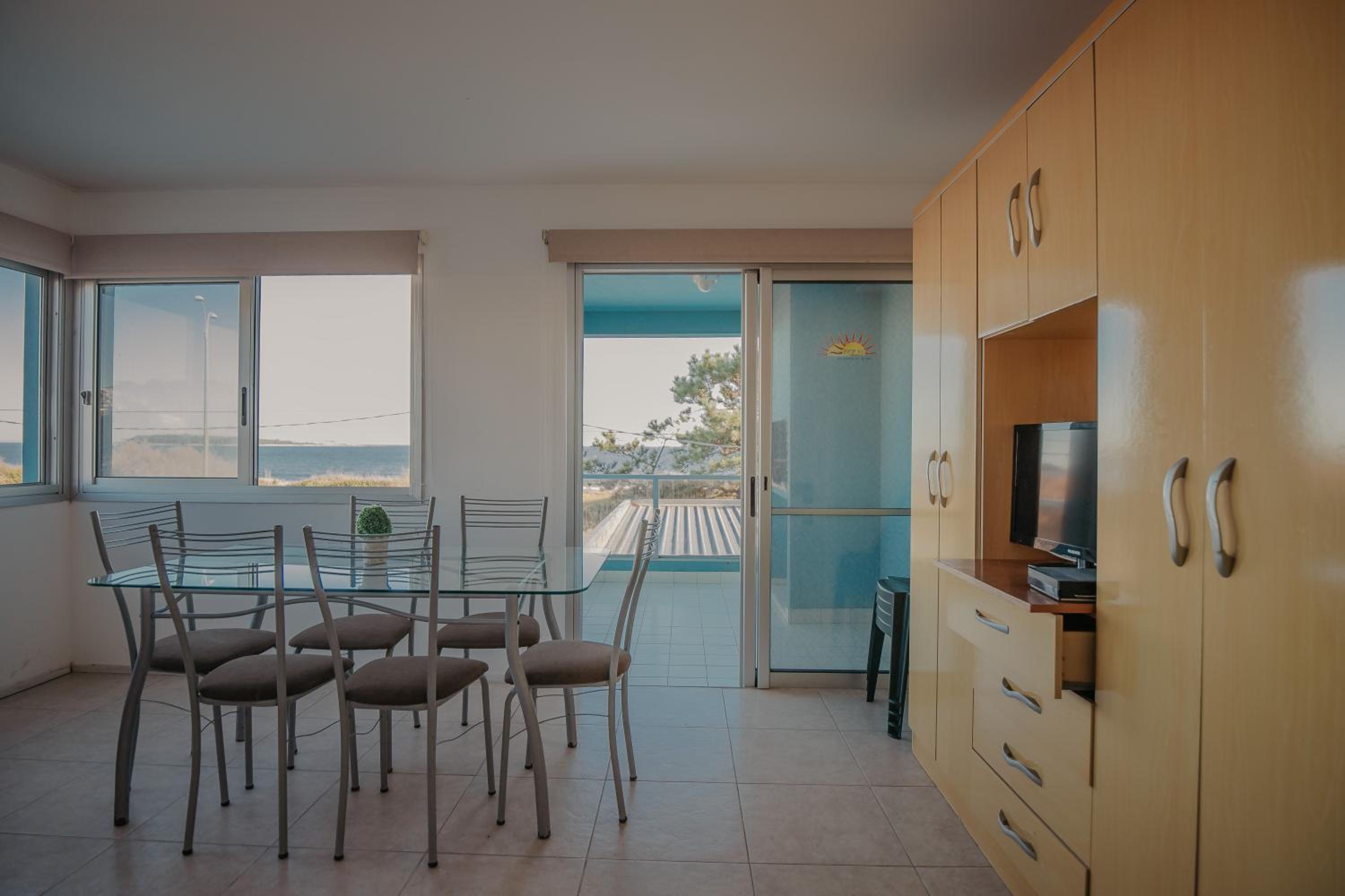 One-Bedroom Apartment with Terrace photo 3