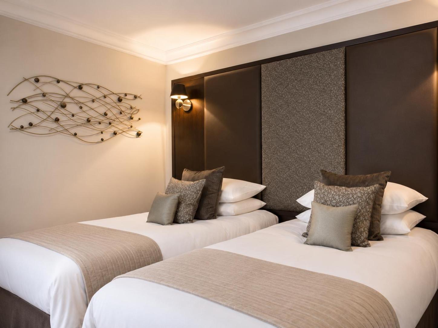 Superior Twin Guest Room, photo 6