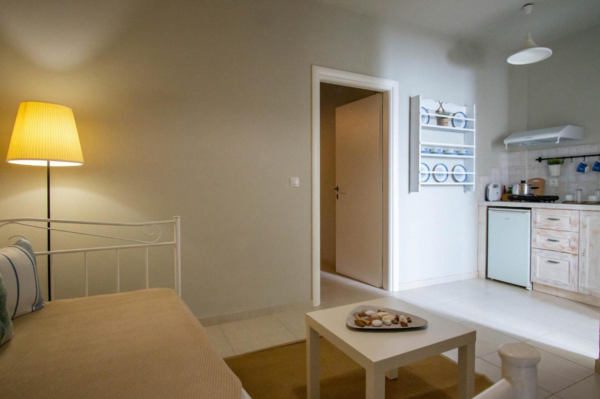 Superior One-Bedroom Apartment with Pool View photo 3