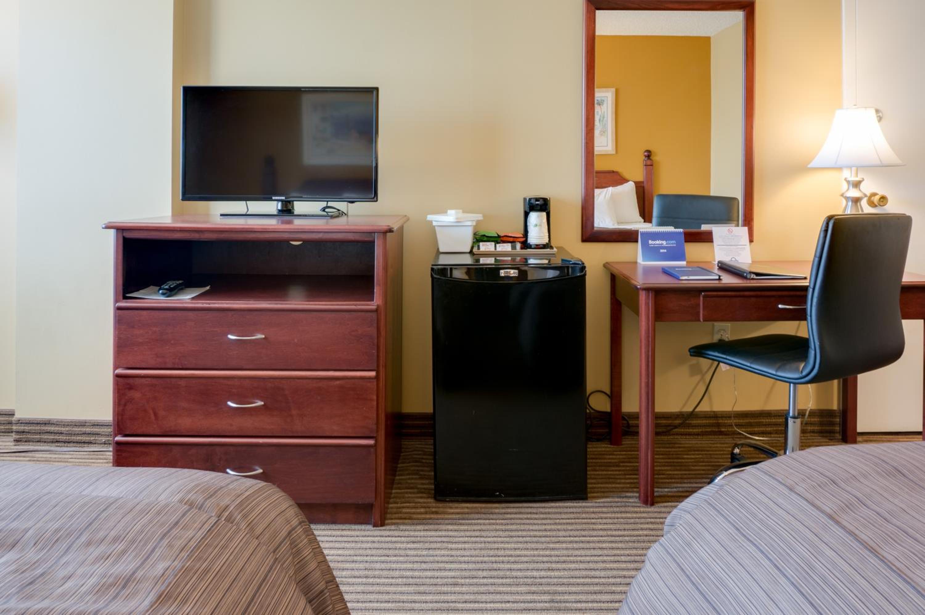 Business Double Room - Non-Smoking - Photo 3