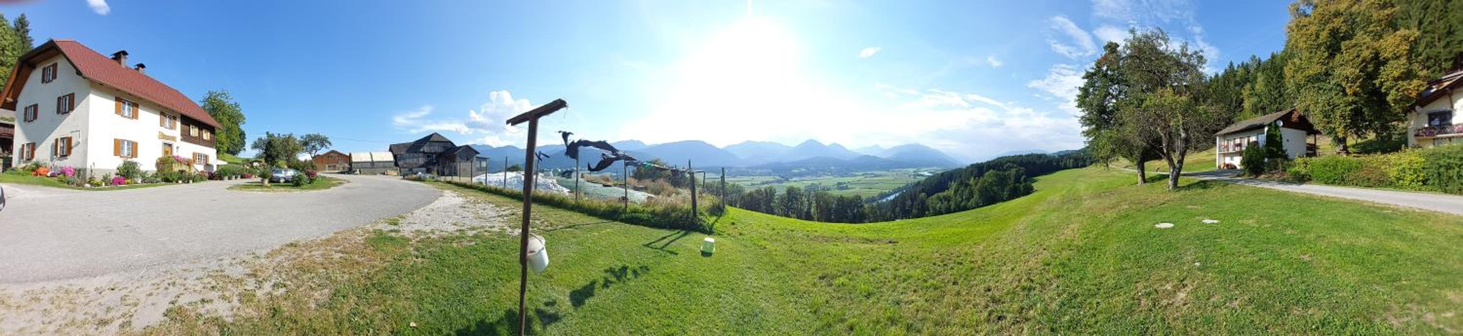 Apartment with Mountain View photo 3