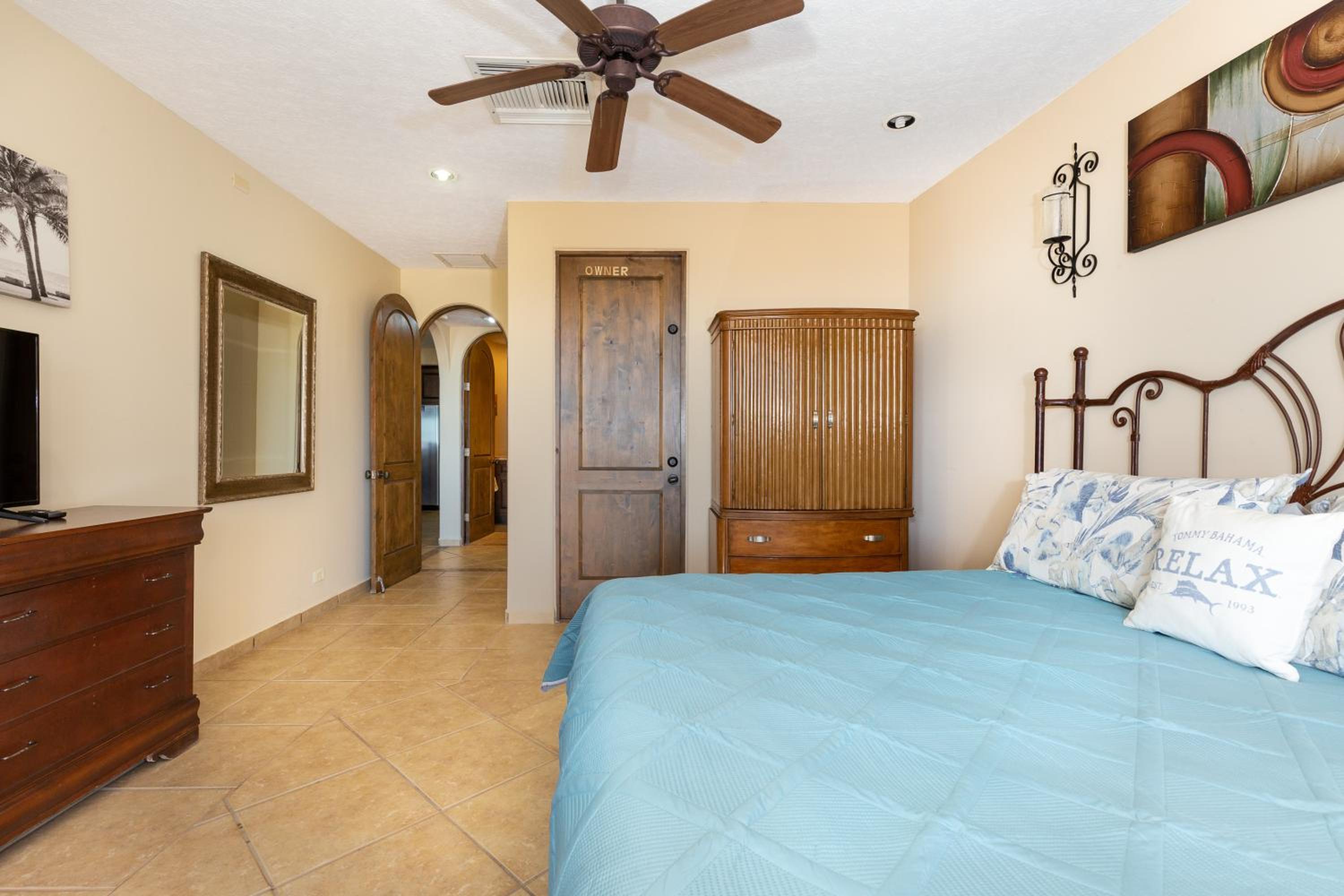 Apartment with Sea View - Photo 28