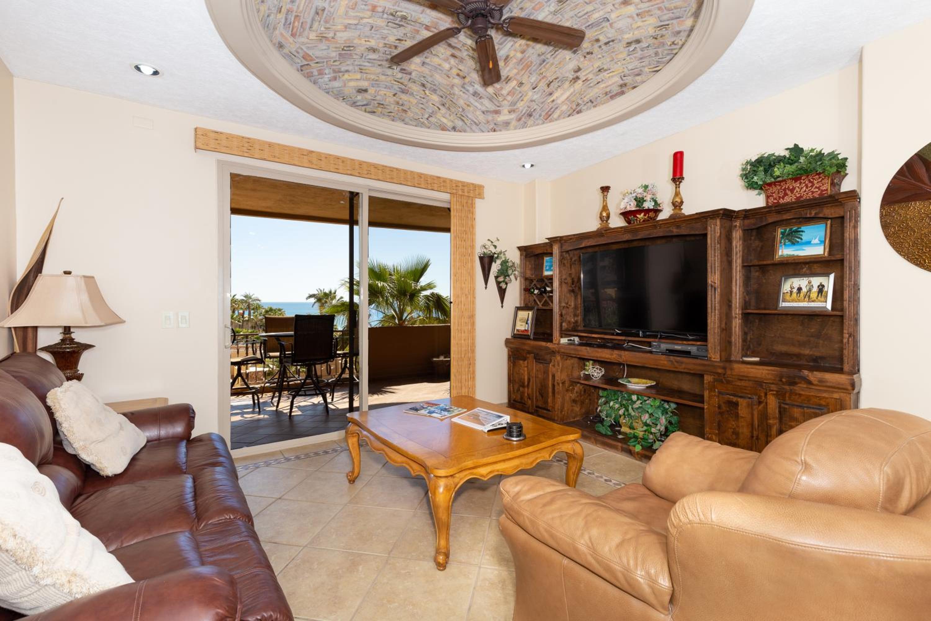 Apartment with Sea View - Photo 25