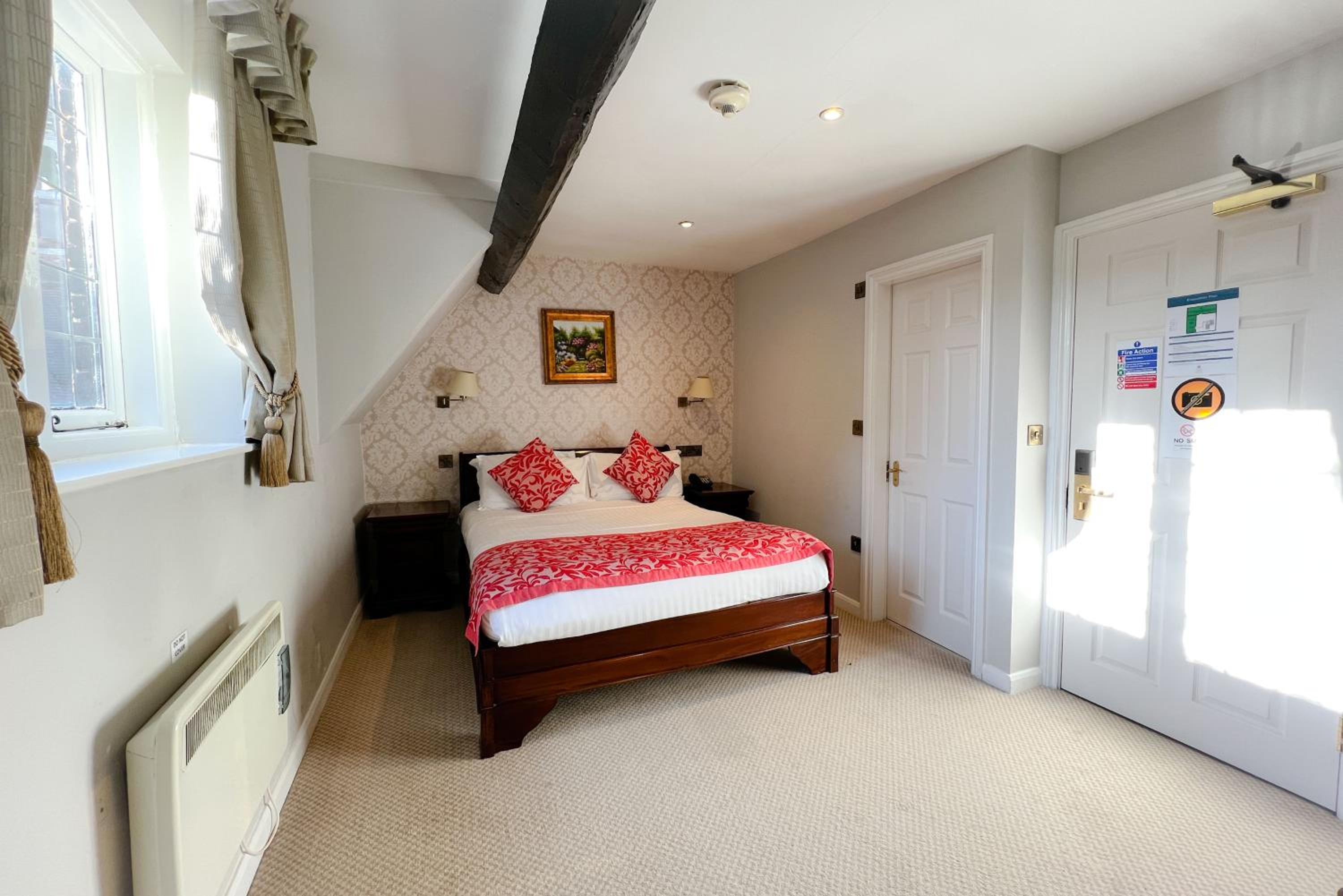 Standard Double Room - Non-Smoking - Photo 3