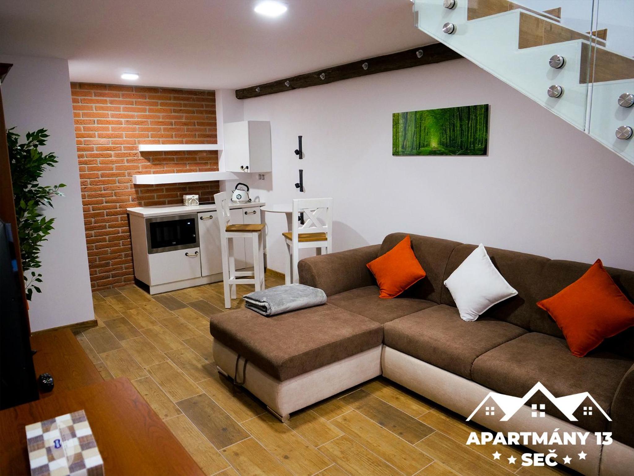 One-Bedroom Apartment photo 2