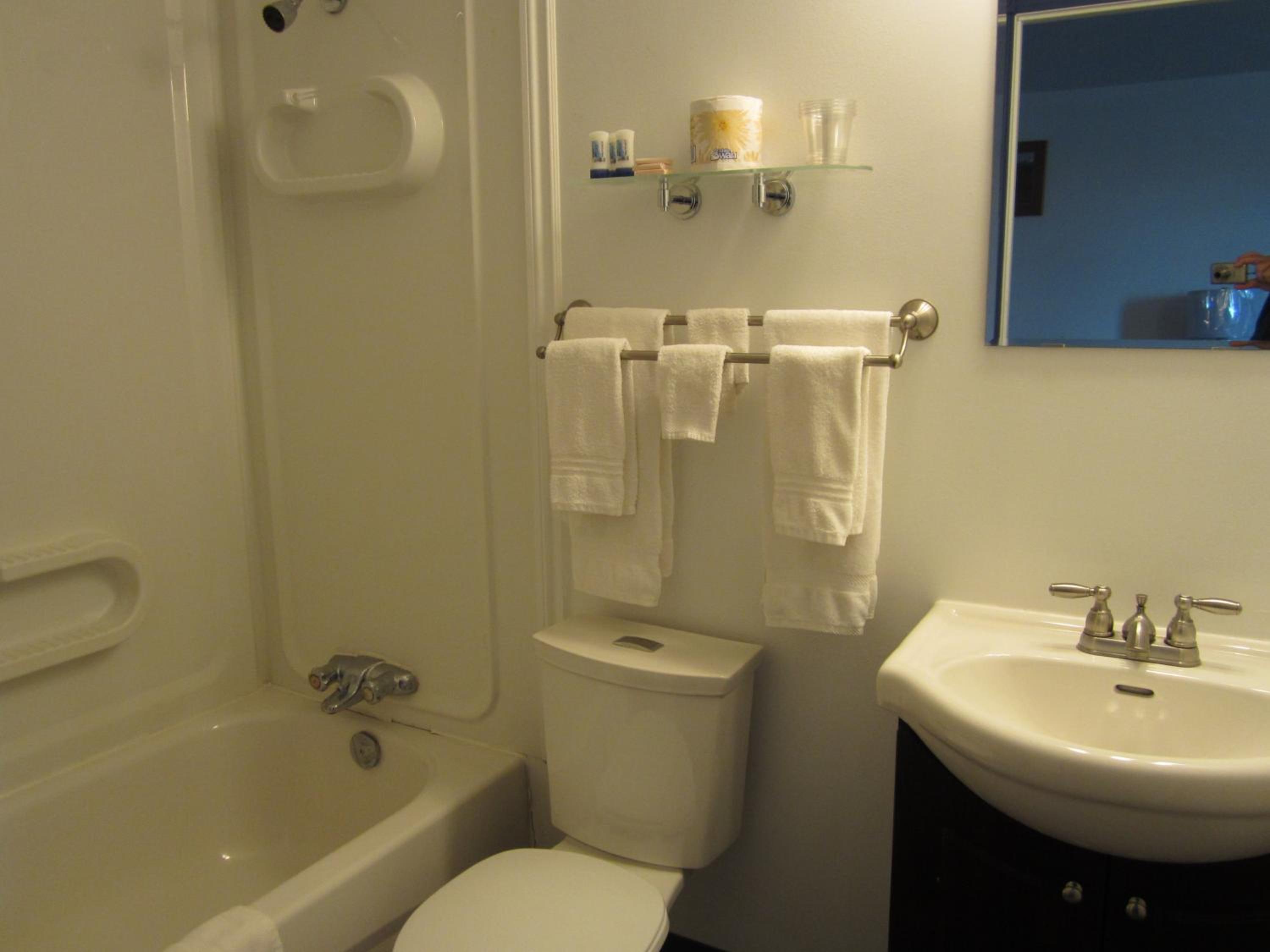 Queen Room photo 3