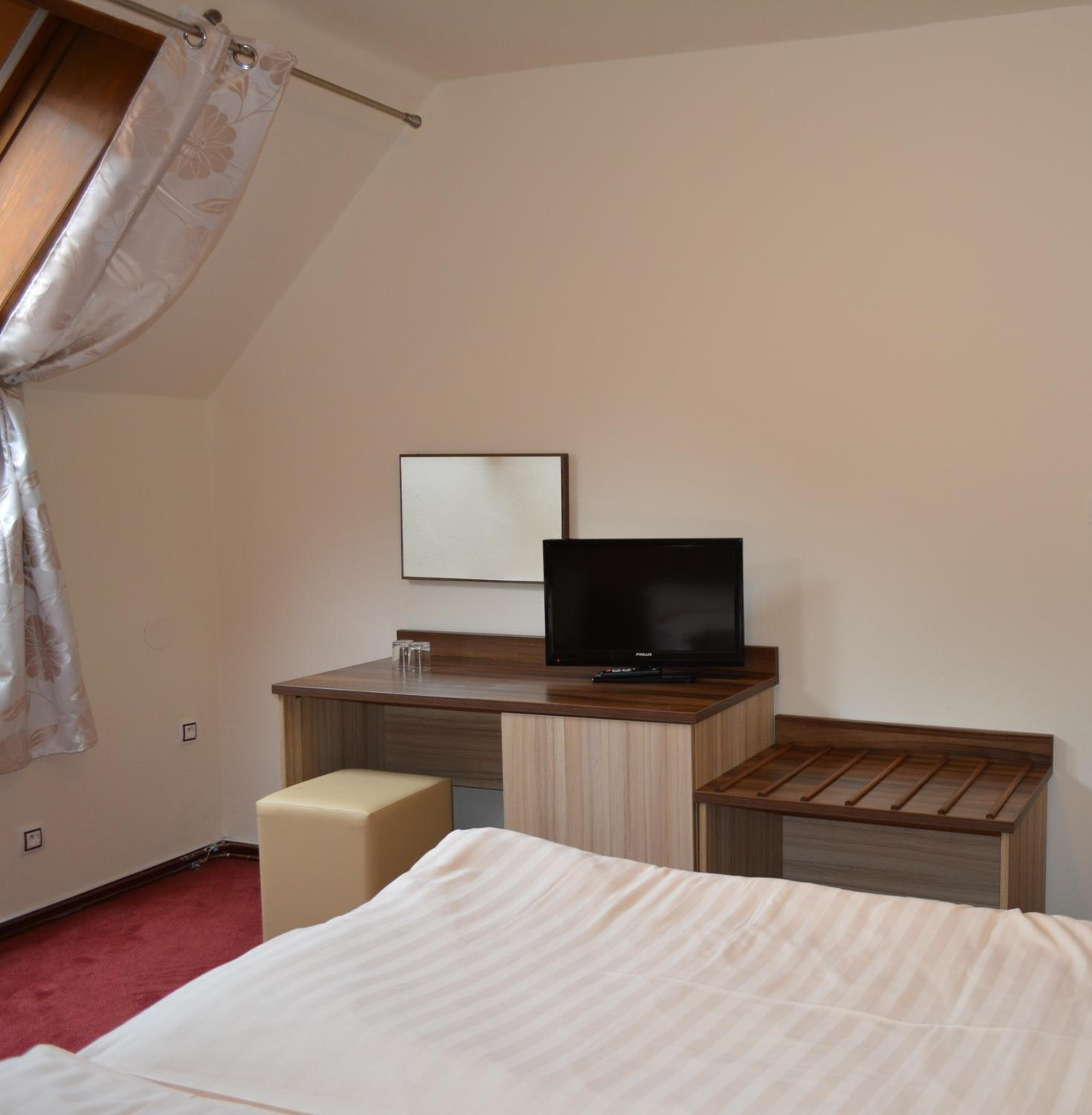 Double Room - Photo 30