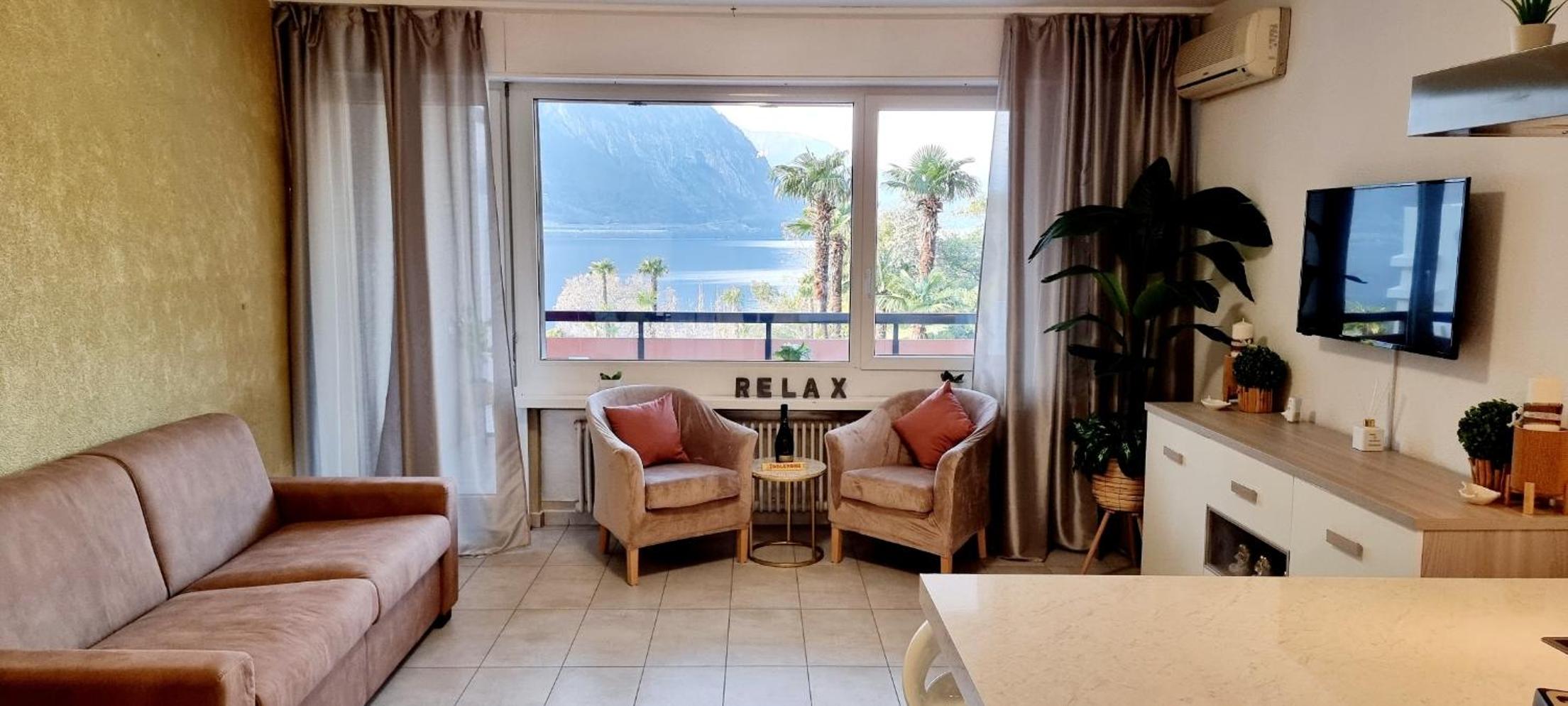 Apartment with Lake View - Photo 50