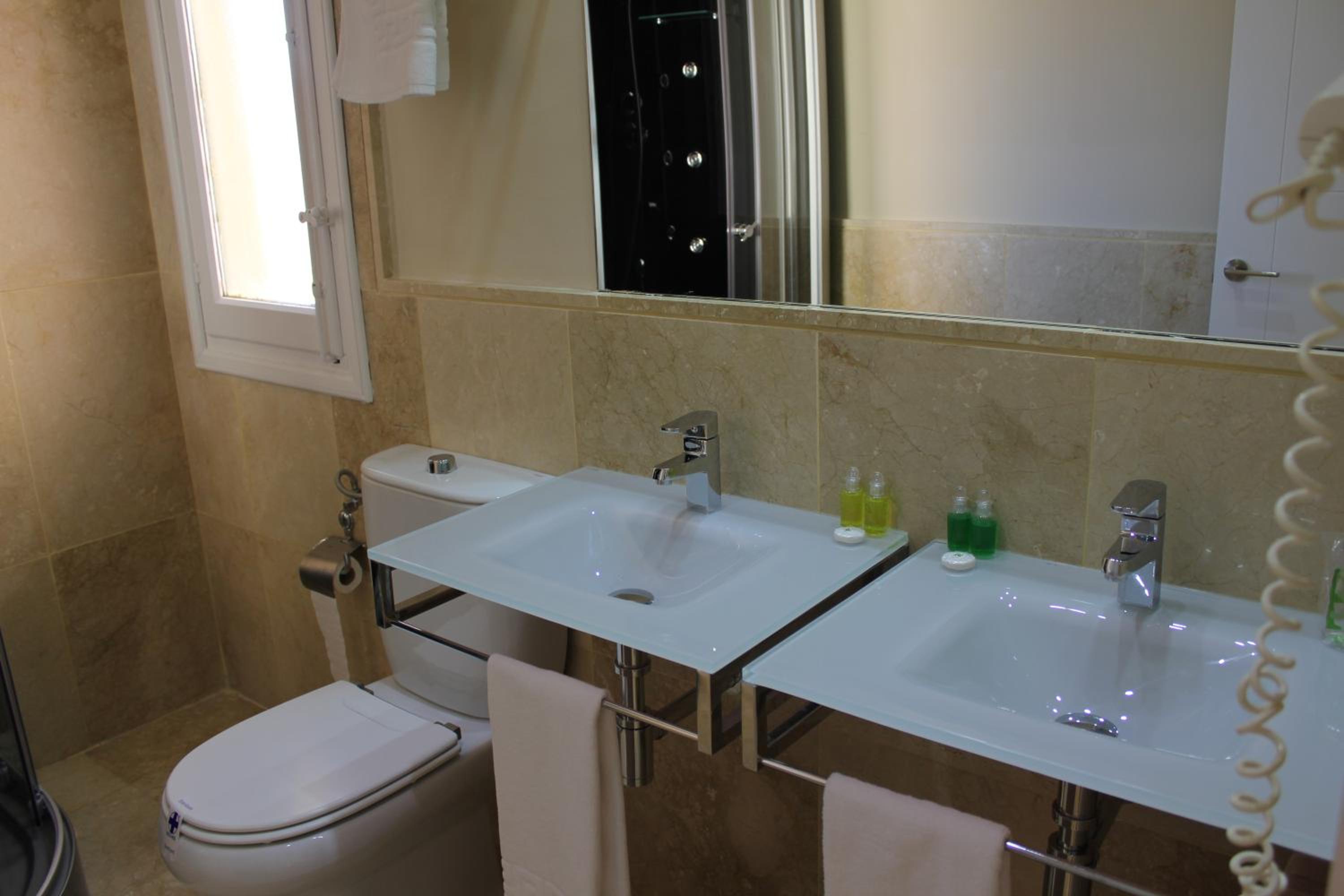 Superior Double Room with Mountain View photo 2