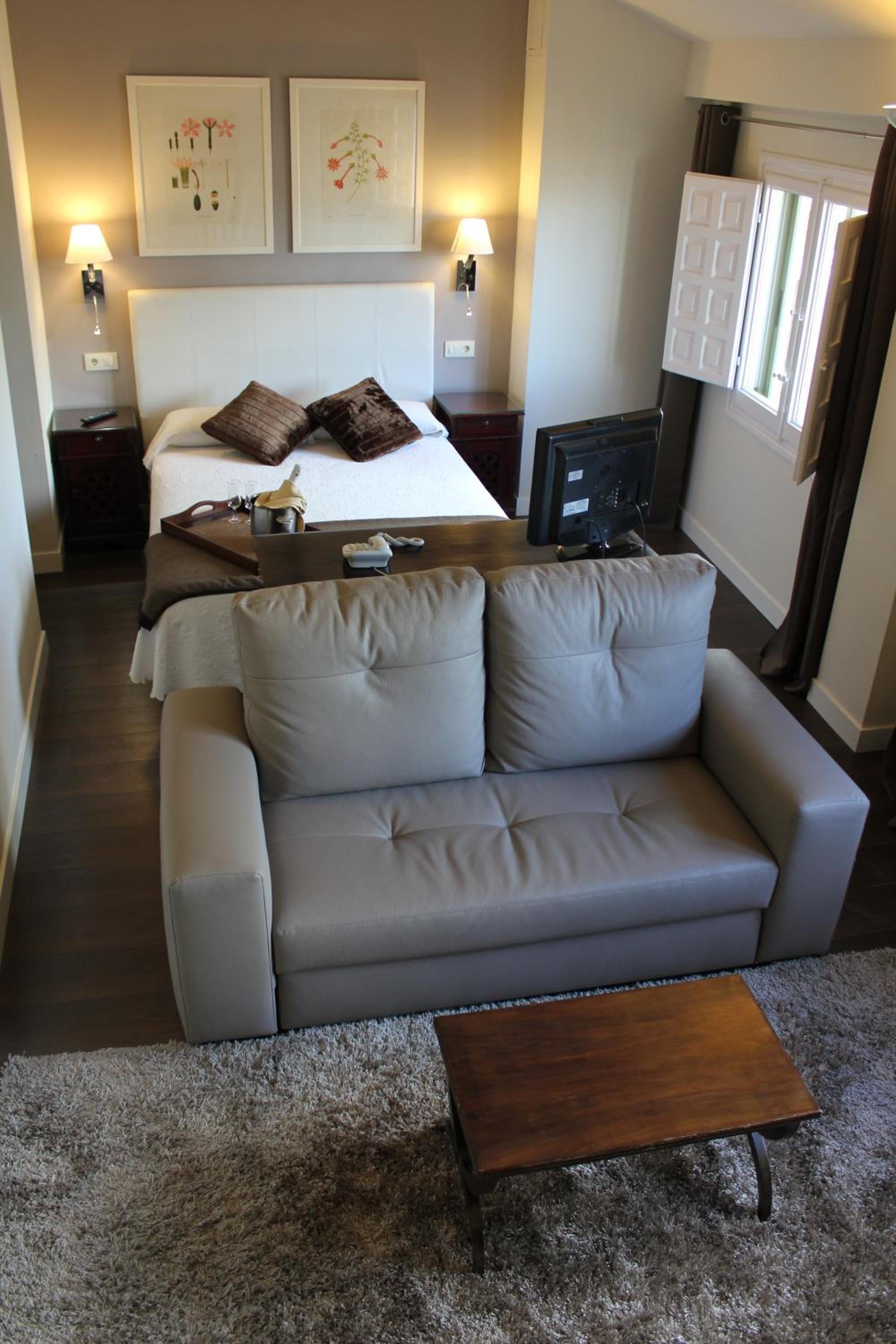 Superior Double Room - Photo 6