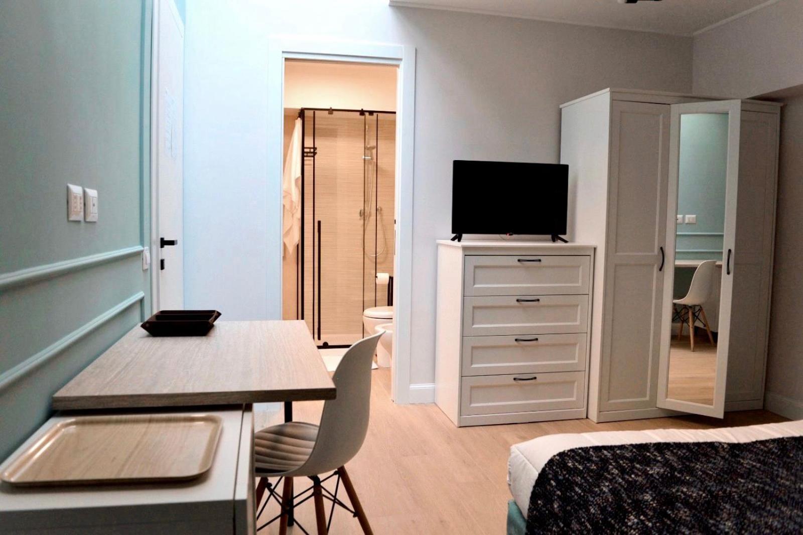 Deluxe Double Room with Shower photo 2