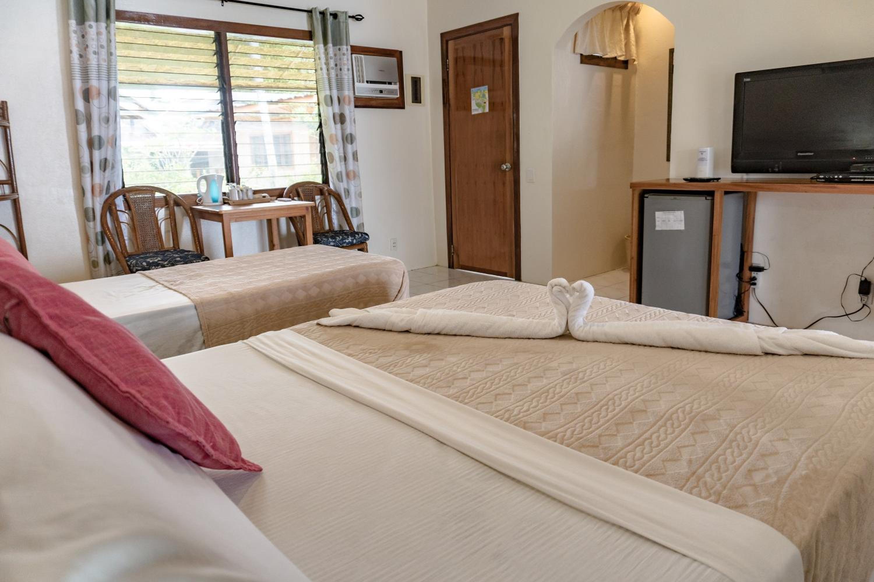 Bungalow with Sea View - Photo 7