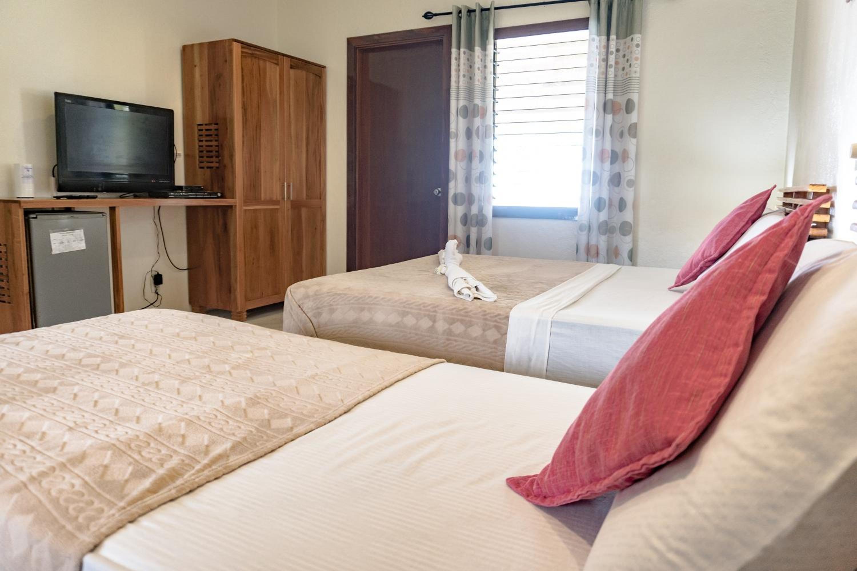 Bungalow with Sea View - Photo 8