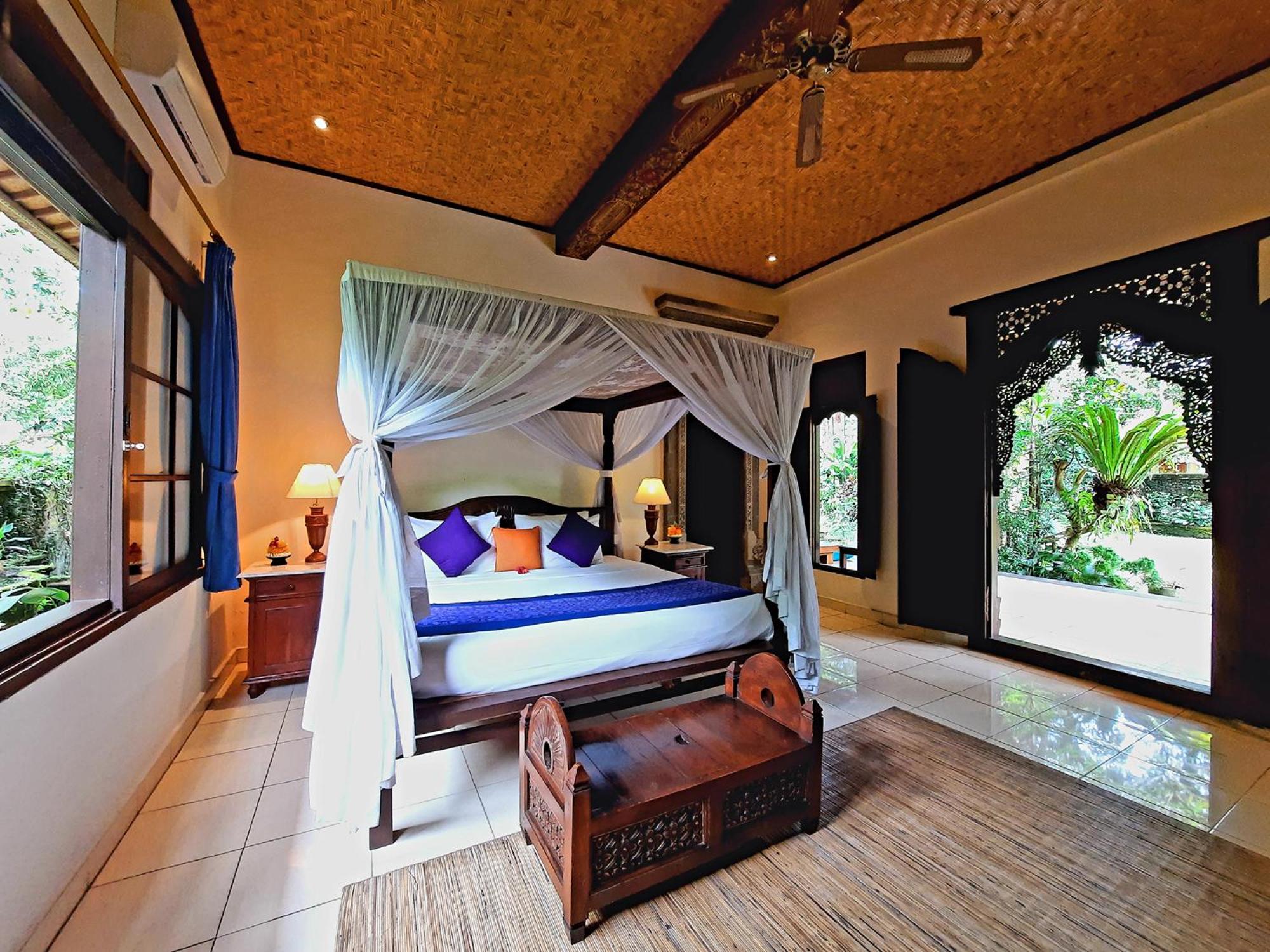 Grand Deluxe Garden