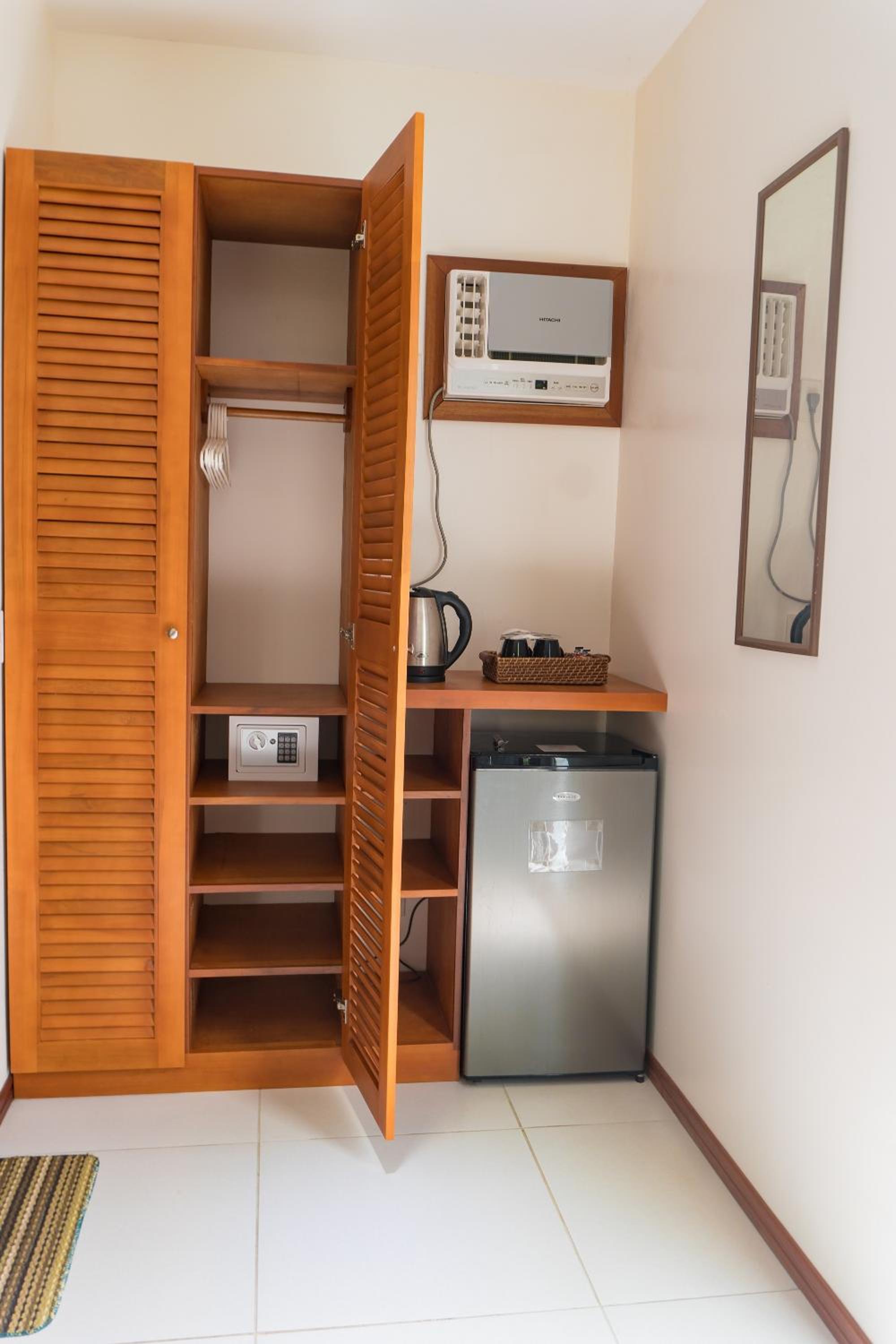 Deluxe Twin Room - Photo 8