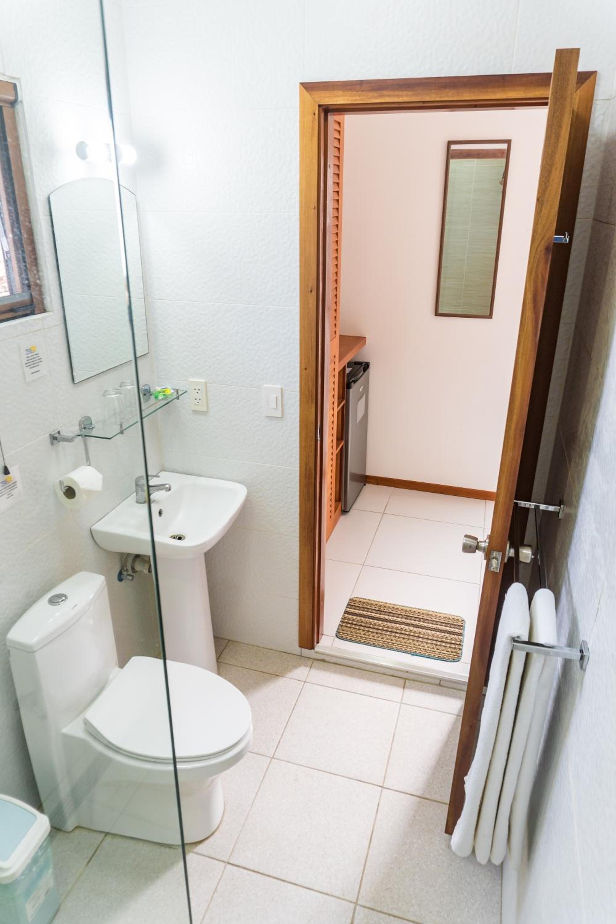 Deluxe Twin Room - Photo 12