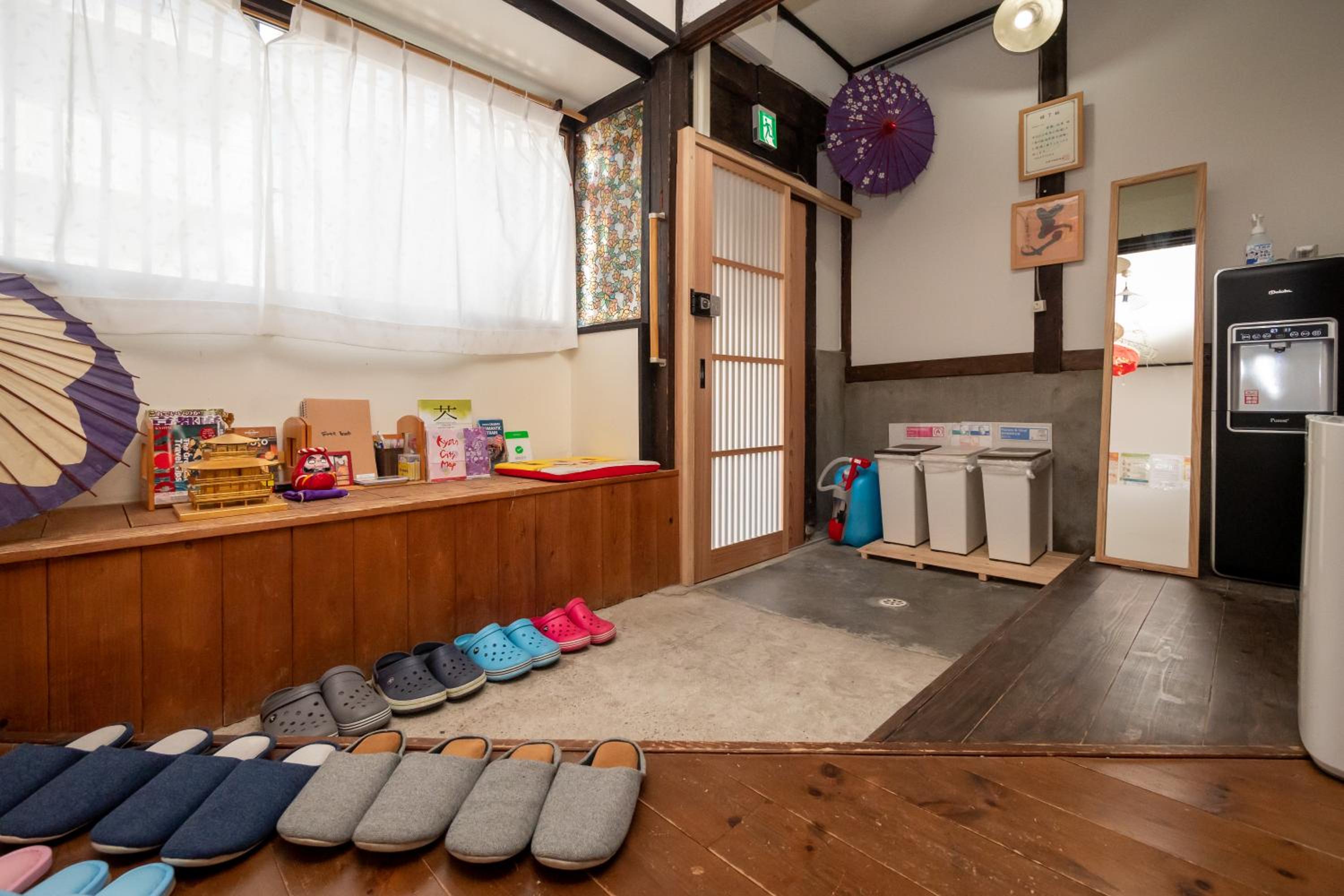Japanese-Style Townhouse - Photo 71