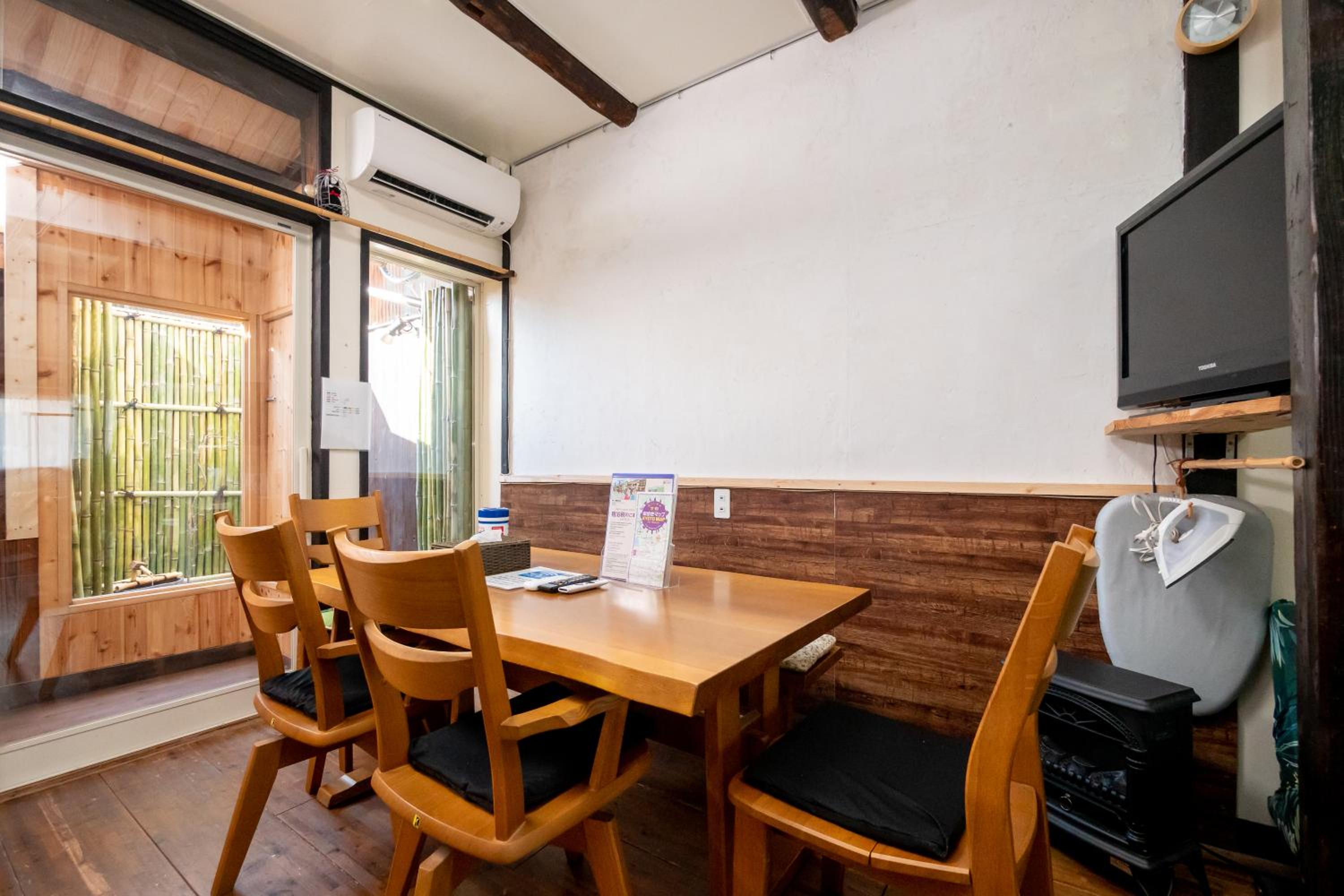 Japanese-Style Townhouse - Photo 5