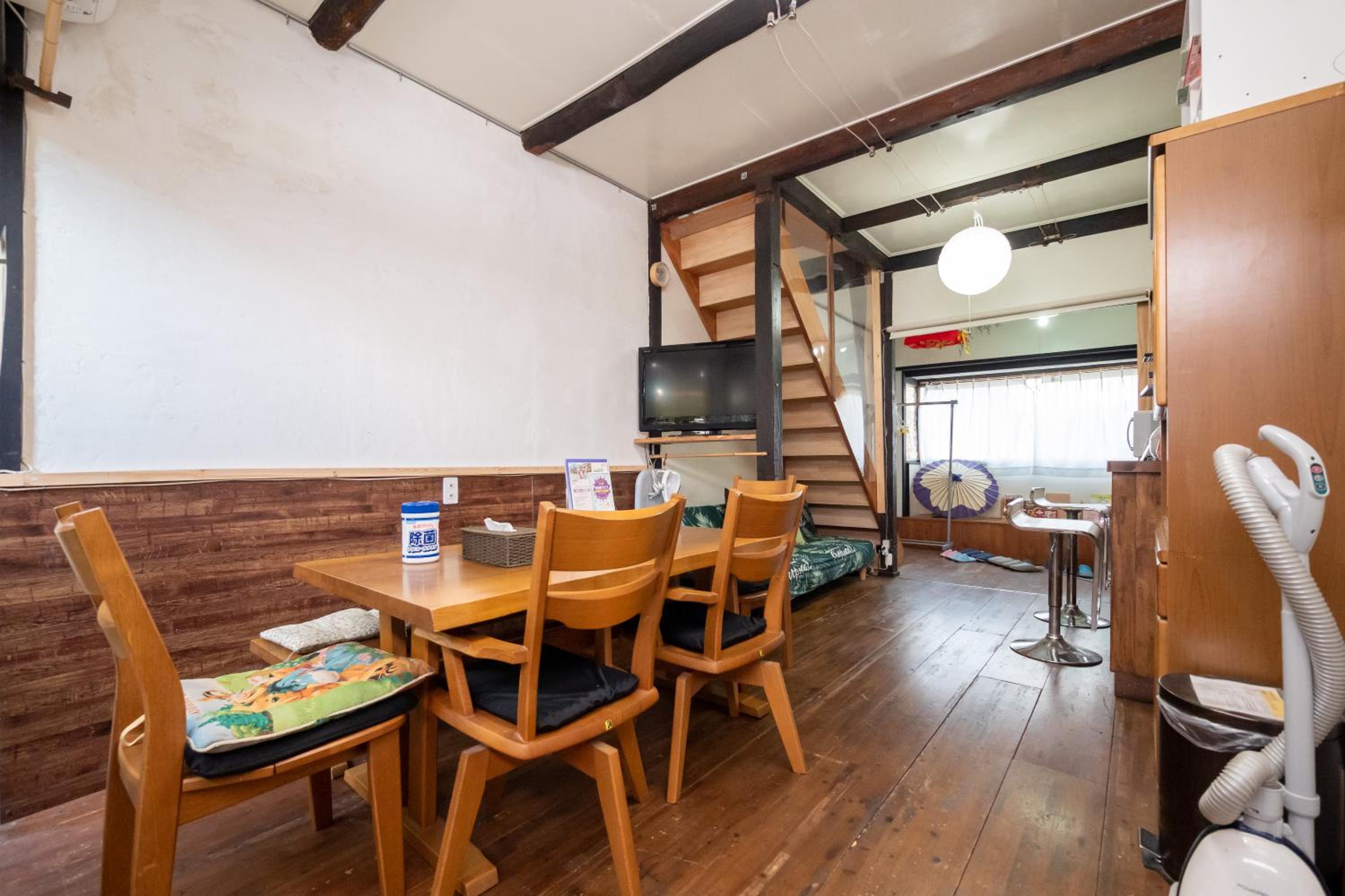 Japanese-Style Townhouse - Photo 10