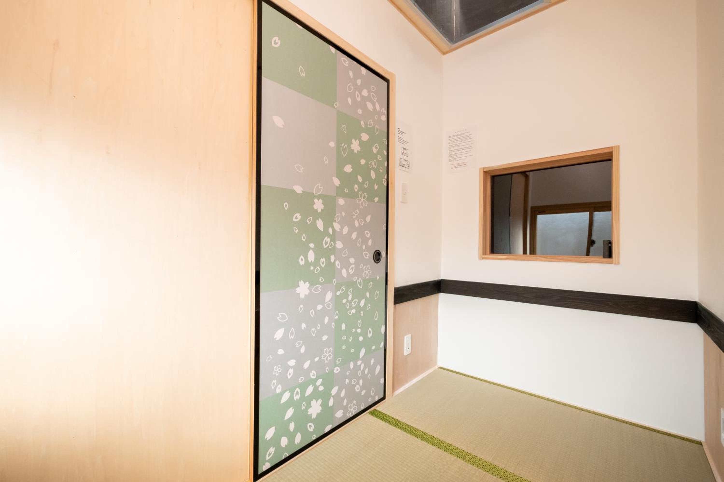 Japanese-Style Townhouse - Photo 78