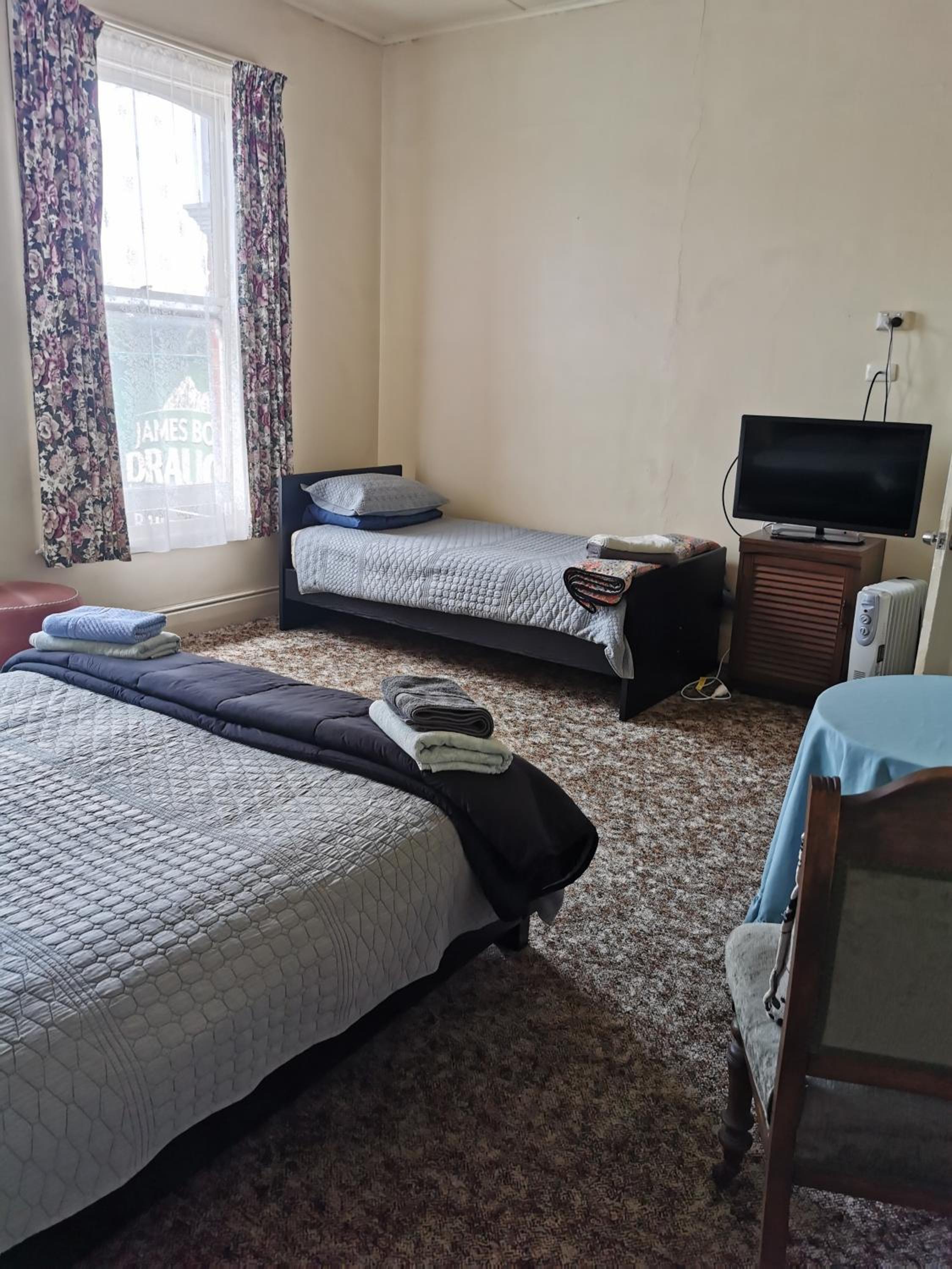 Double Room with Extra Bed photo 2