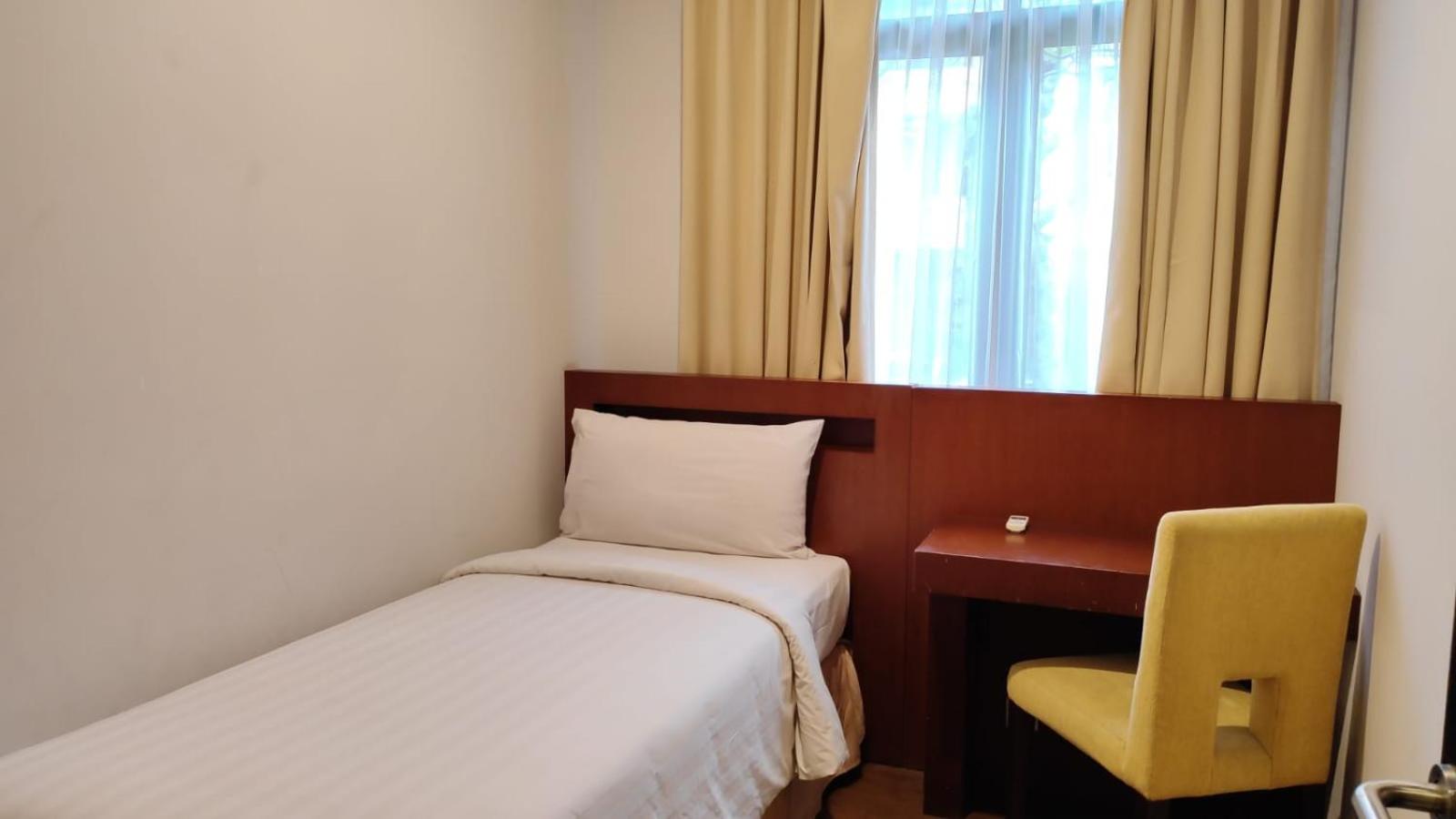 Three-Bedroom Suite - Photo 6