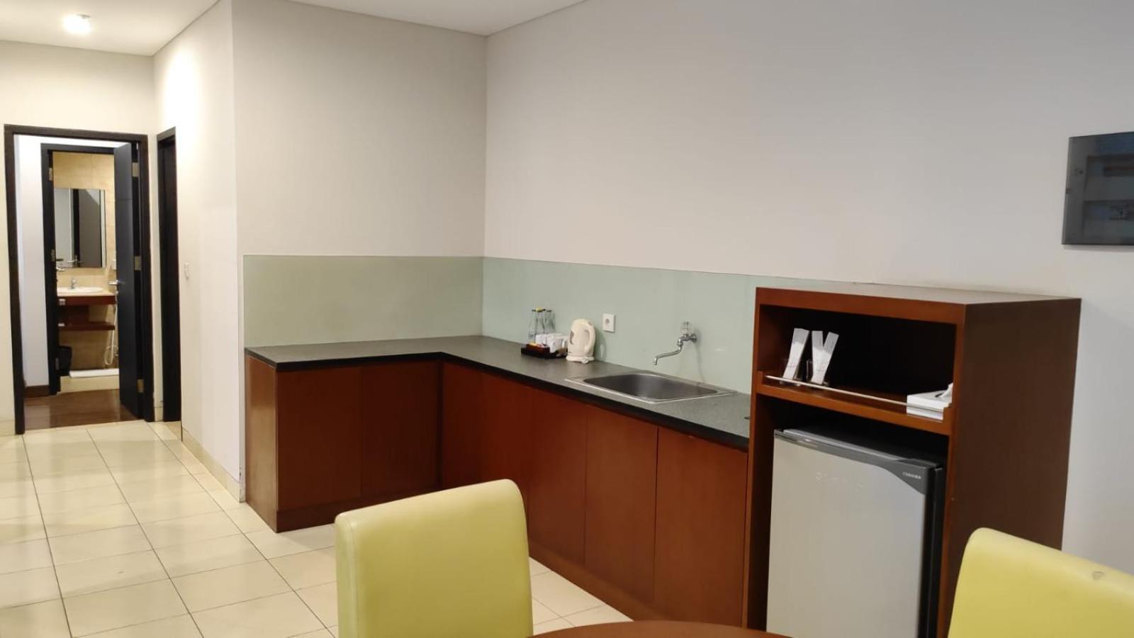 Three-Bedroom Suite - Photo 2