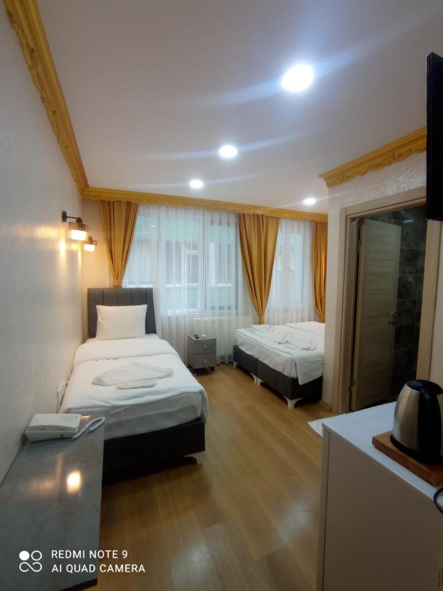 Deluxe Triple Room photo 1