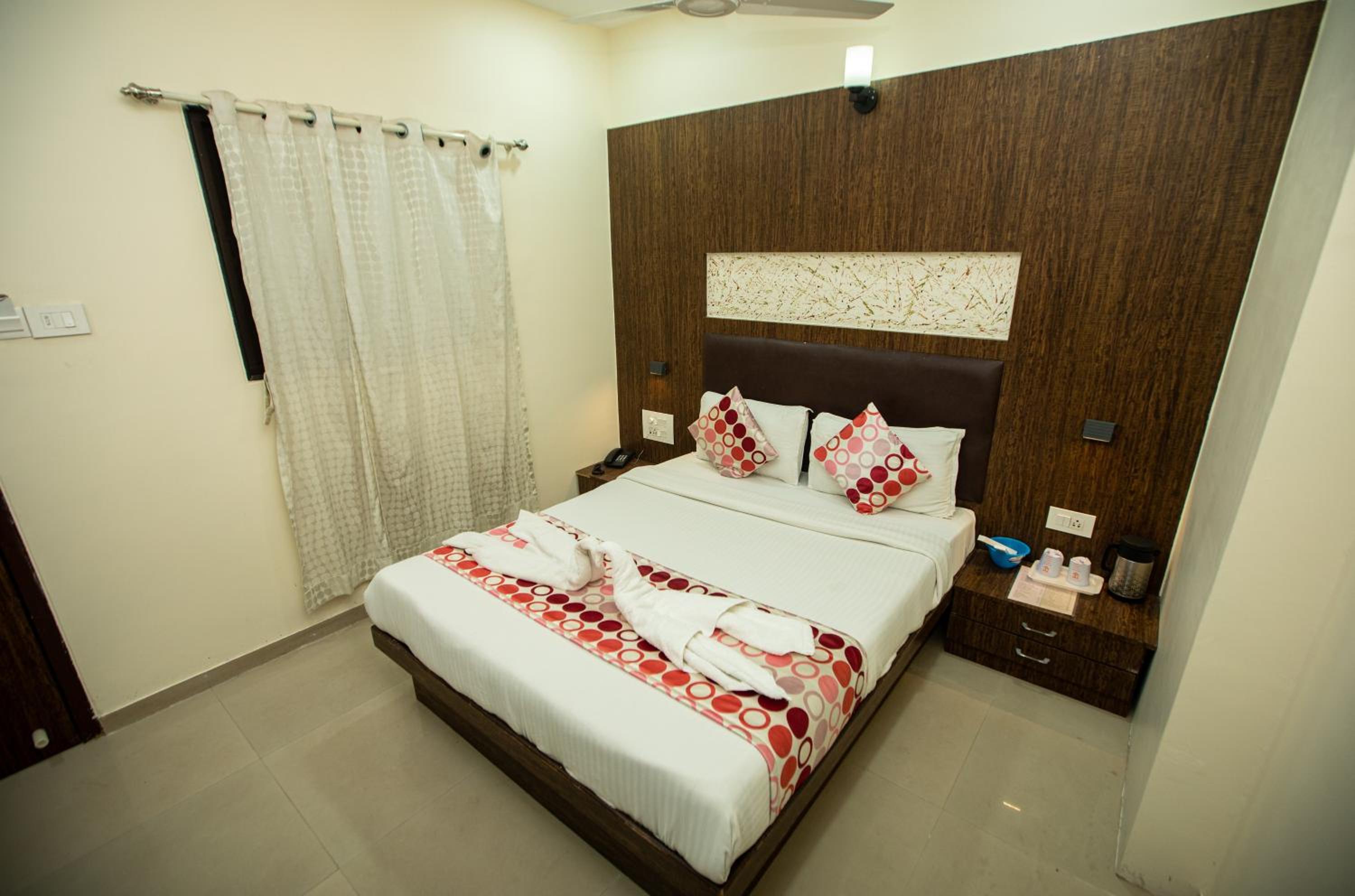 Executive Room - Photo 19